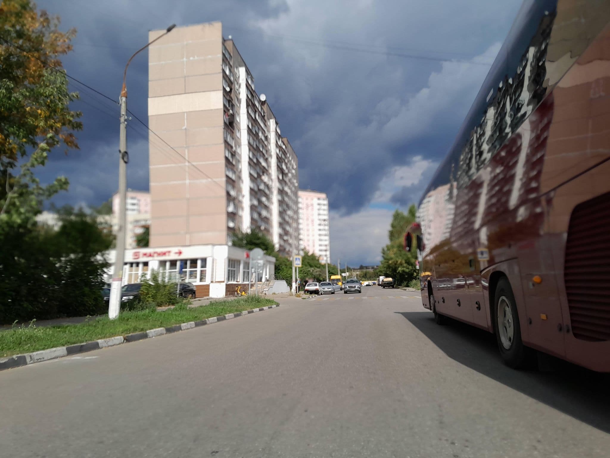 Street view near мужской гараж Гуни, Zhukovsky — © trolleway (CC BY-SA · Mapillary)