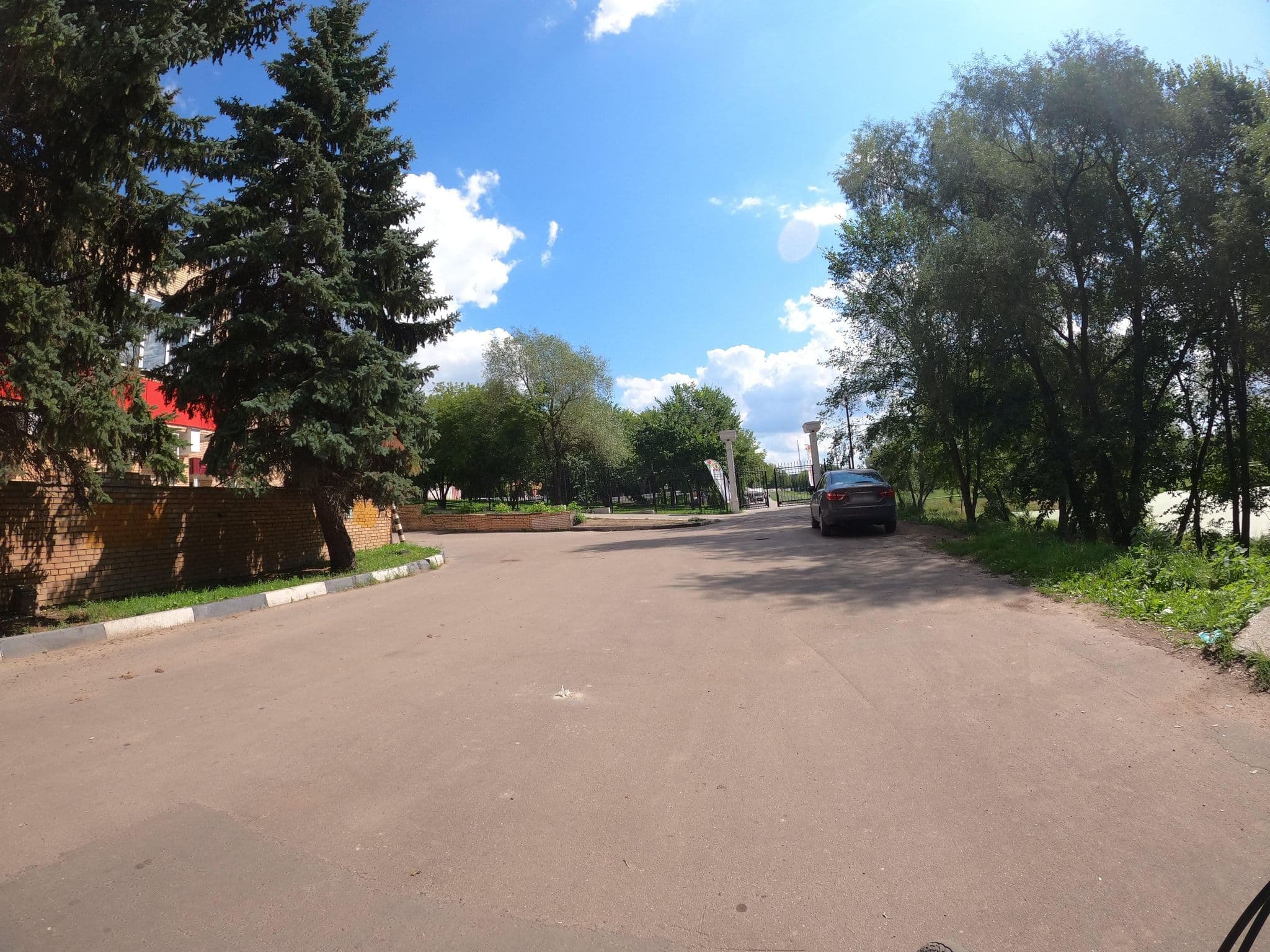 Street view near Гостиница "Воскресенск" ("Молодых Специалистов"), Voskresensk — © trolleway (CC BY-SA · Mapillary)