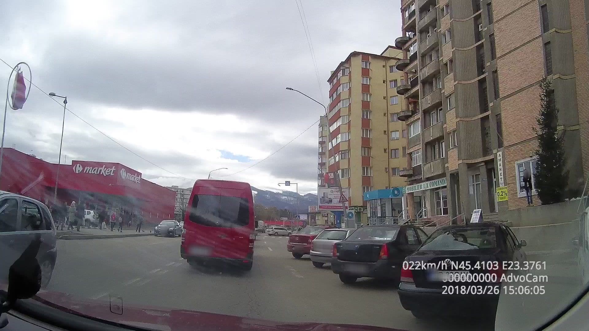 Street view near Hotel Oxigen, Petroşani — © tavi (CC BY-SA · Mapillary)
