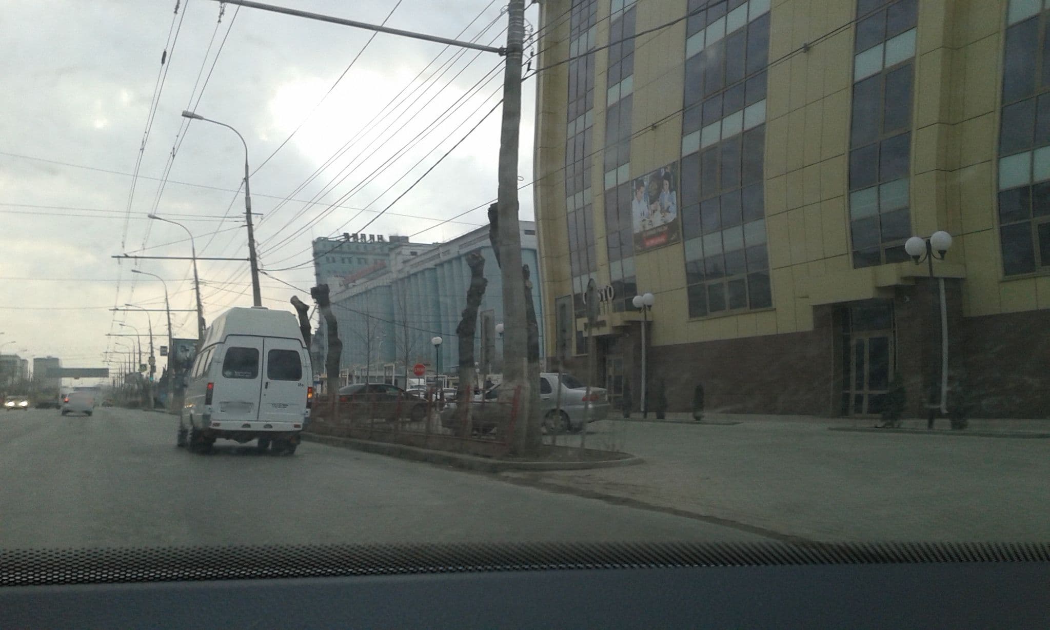 Street view near Estel Hotel, Volgograd — © b108 (CC BY-SA · Mapillary)