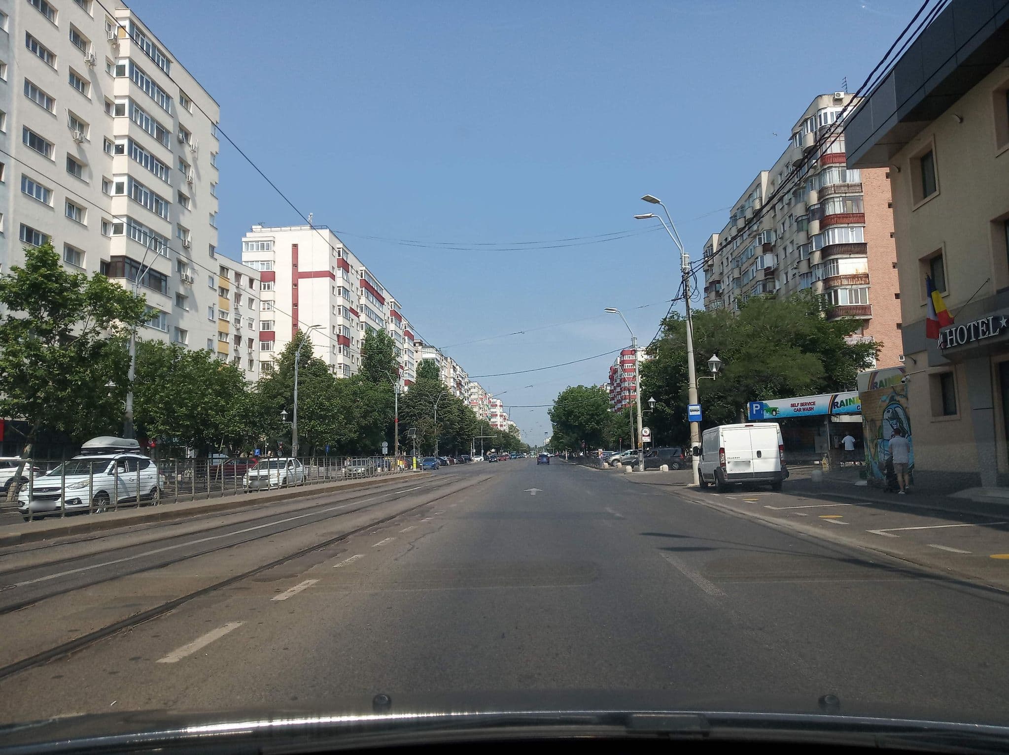 Street view near Hotel Corvaris, Sector 4 — © tavi (CC BY-SA · Mapillary)