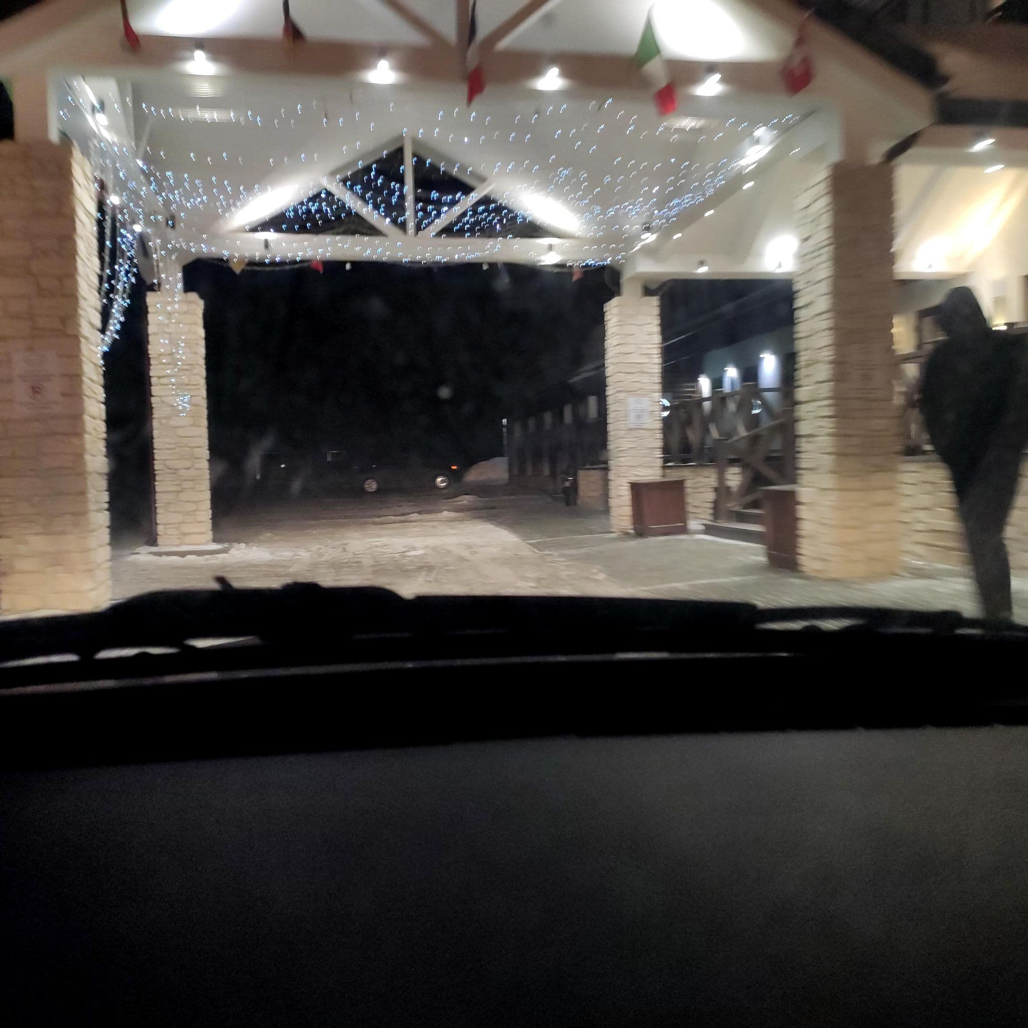 Street view near Alpen Park, Tolyatti — © phoneuploader (CC BY-SA · Mapillary)