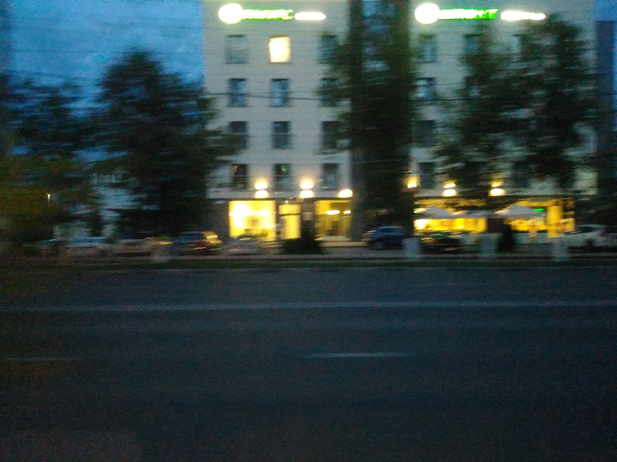 Street view near Гостиница Ракурс, Ulyanovsk — © korobkov (CC BY-SA · Mapillary)
