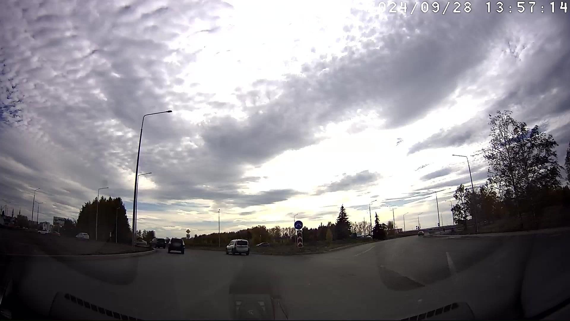 Street view near Три Дороги, Ulyanovsk — © aquavisph (CC BY-SA · Mapillary)