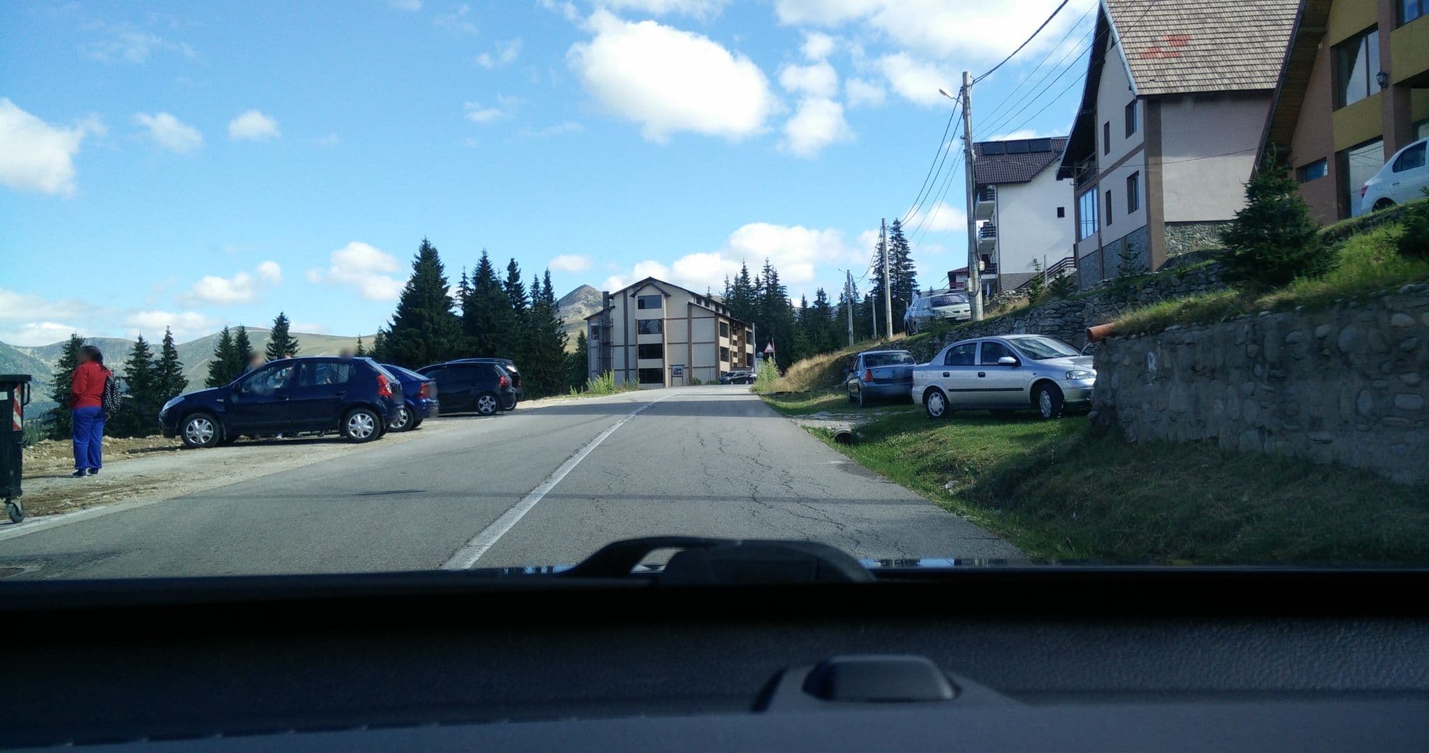 Street view near Zimbrul, Polovragi — © strainu (CC BY-SA · Mapillary)