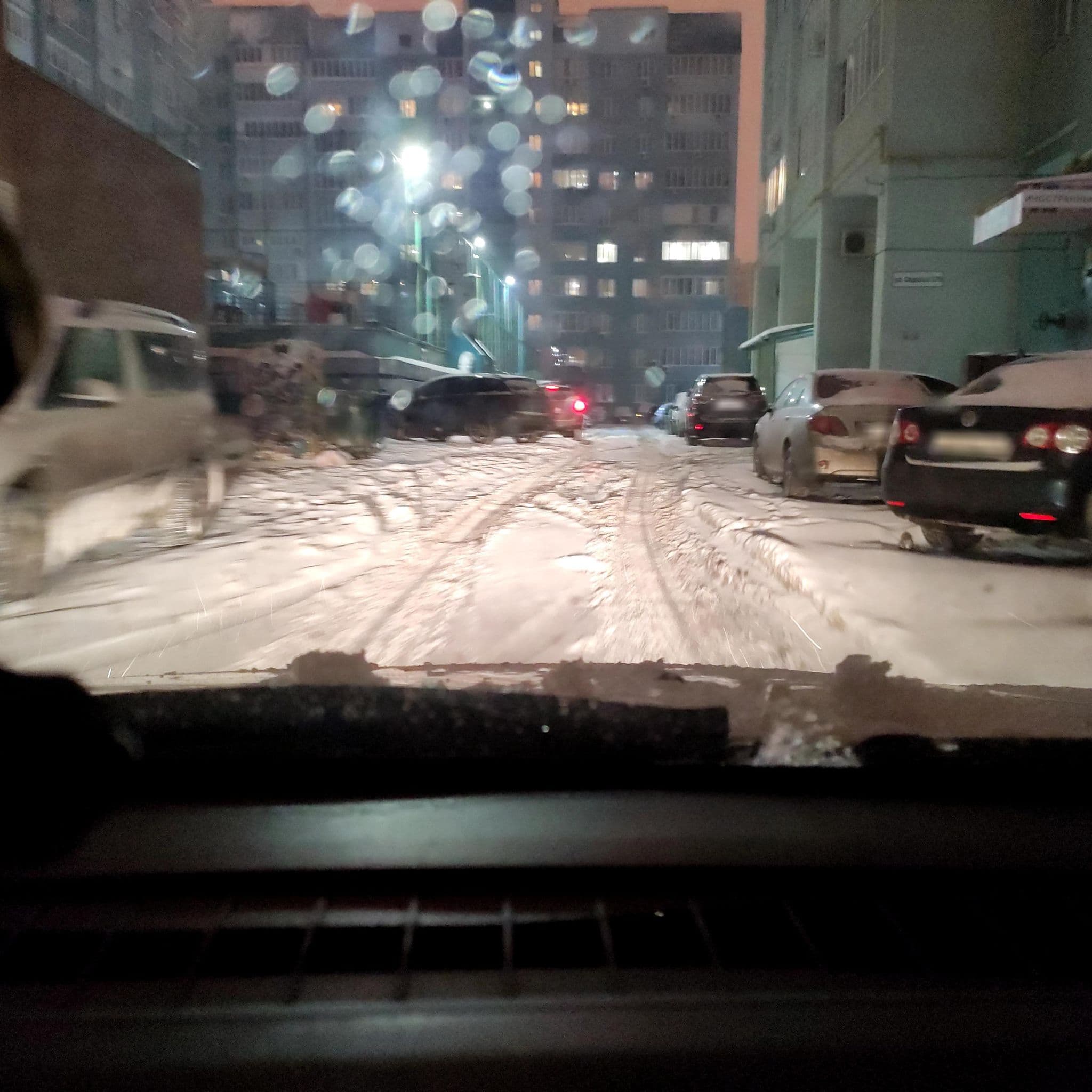 Street view near Гостиница "Аврора", Samara — © phoneuploader (CC BY-SA · Mapillary)