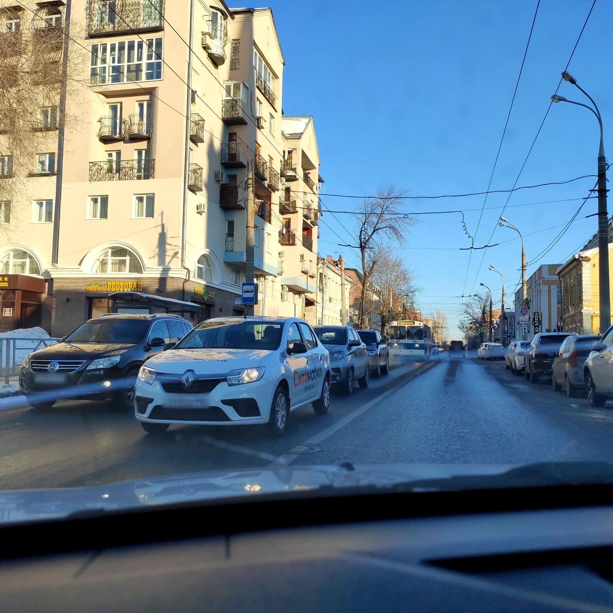 Street view near Три Вяза, Гостиница, Samara — © phoneuploader (CC BY-SA · Mapillary)