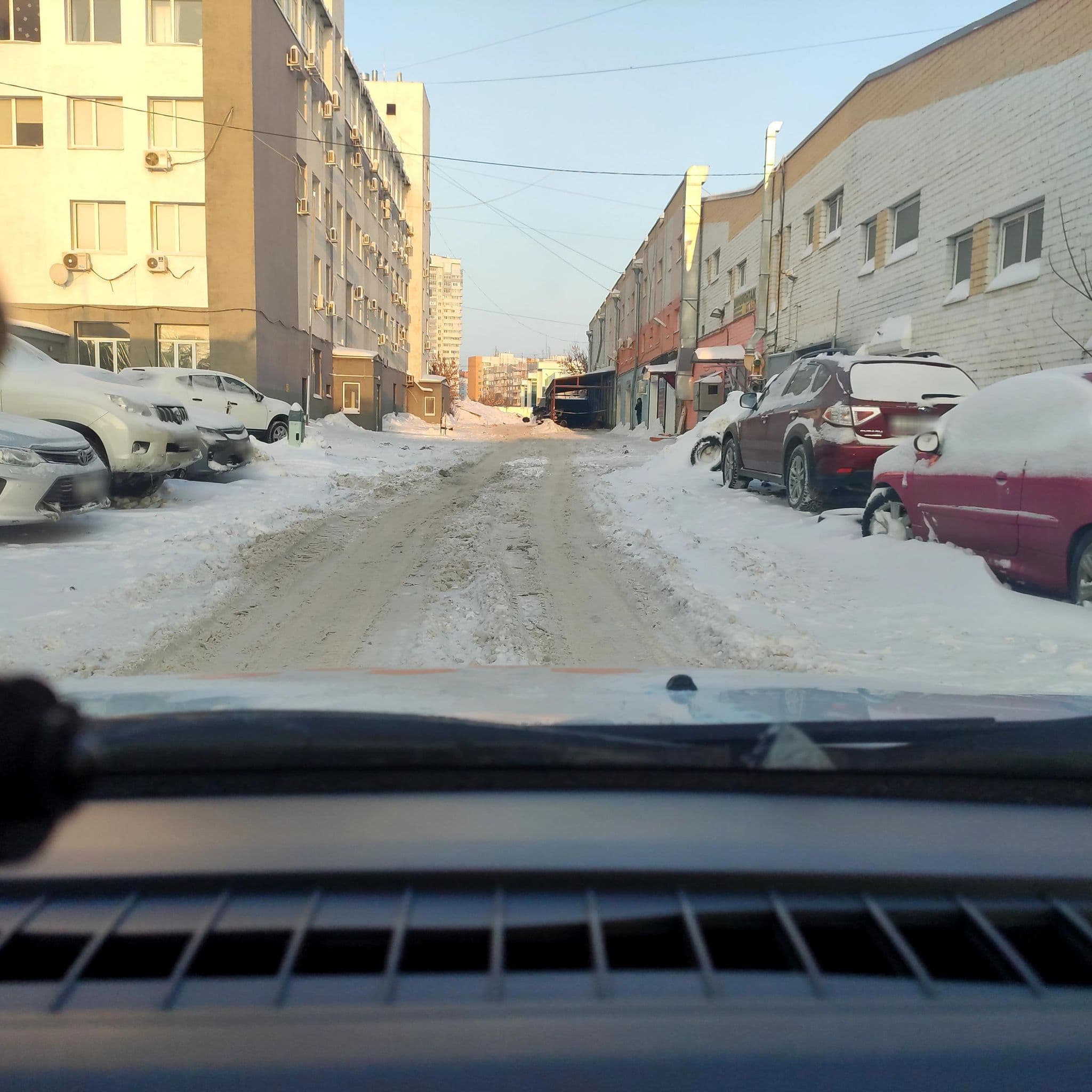 Street view near Гостиница "Абриз", Samara — © phoneuploader (CC BY-SA · Mapillary)
