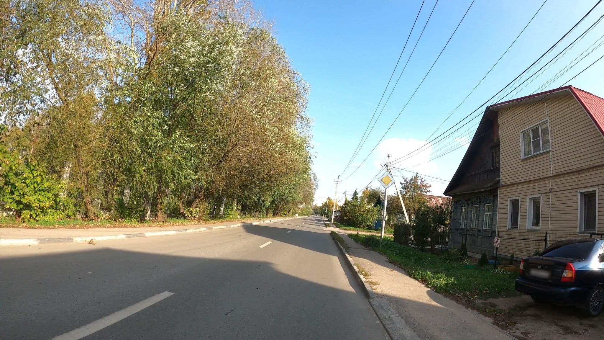 Street view near Хостел <Ядрёна Матрёна>, Tver — © trolleway (CC BY-SA · Mapillary)
