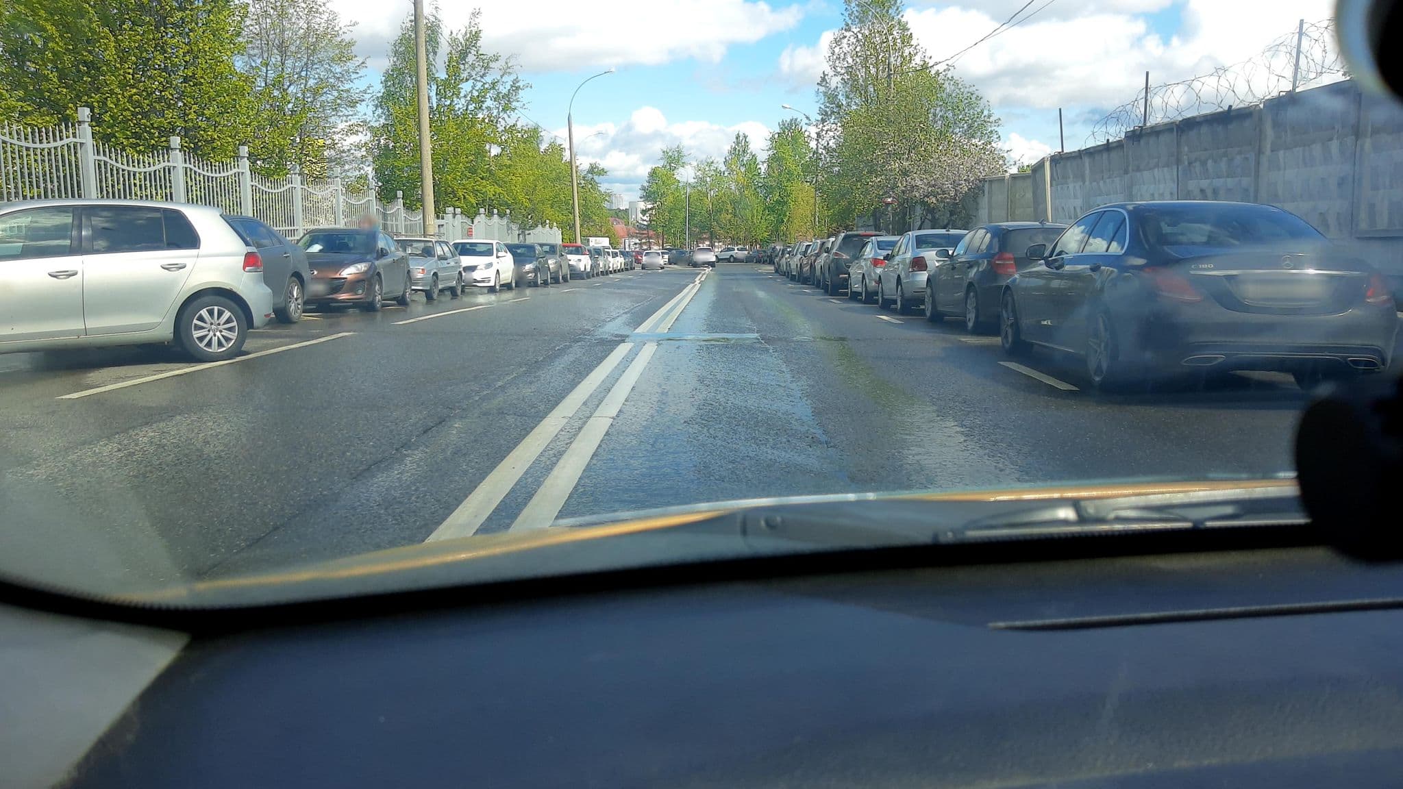 Street view near Гостиница при научном центре сердечно-сосудистой хирургии имени А. Н. Бакулева, Kuntsevo — © phoneuploader (CC BY-SA · Mapillary)