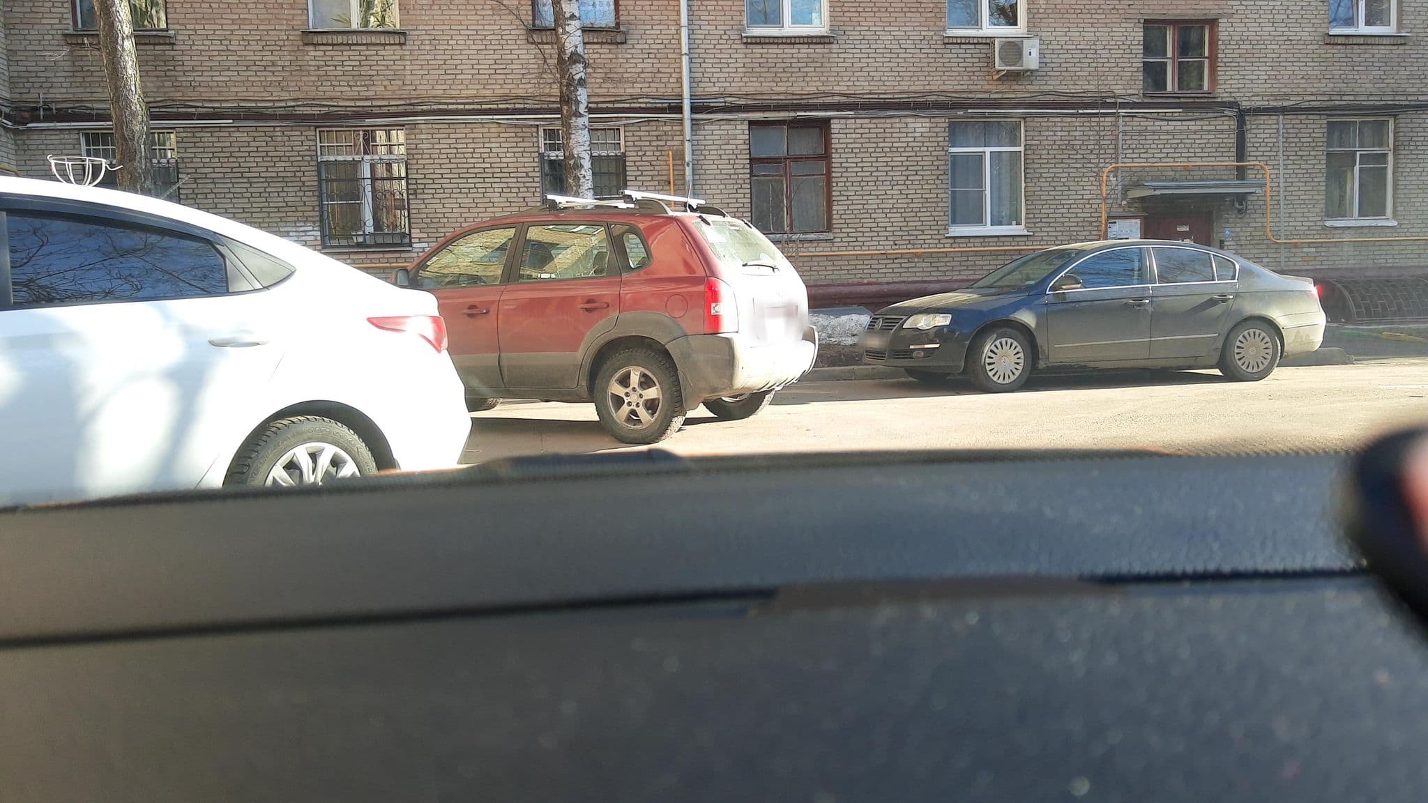 Street view near ОТЕЛЬ КОНТРАКТ, Sokol — © phoneuploader (CC BY-SA · Mapillary)