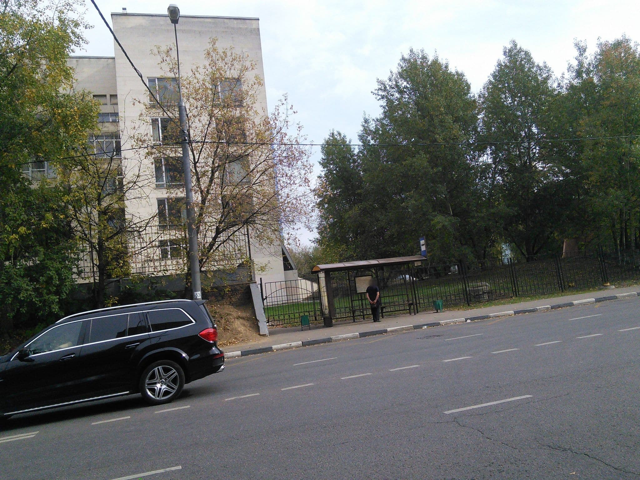 Street view near Российская Медицинская Академия После Дипломного Образования (Общежитие Гостиничного Типа ), Levoberezhnyy — © trolleway (CC BY-SA · Mapillary)