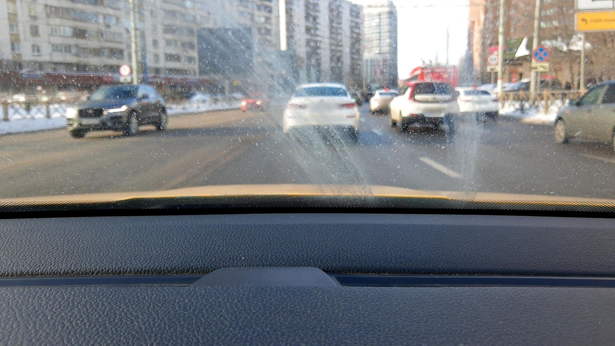 Street view near Kuntai Royal Hotel, Khimki — © phoneuploader (CC BY-SA · Mapillary)
