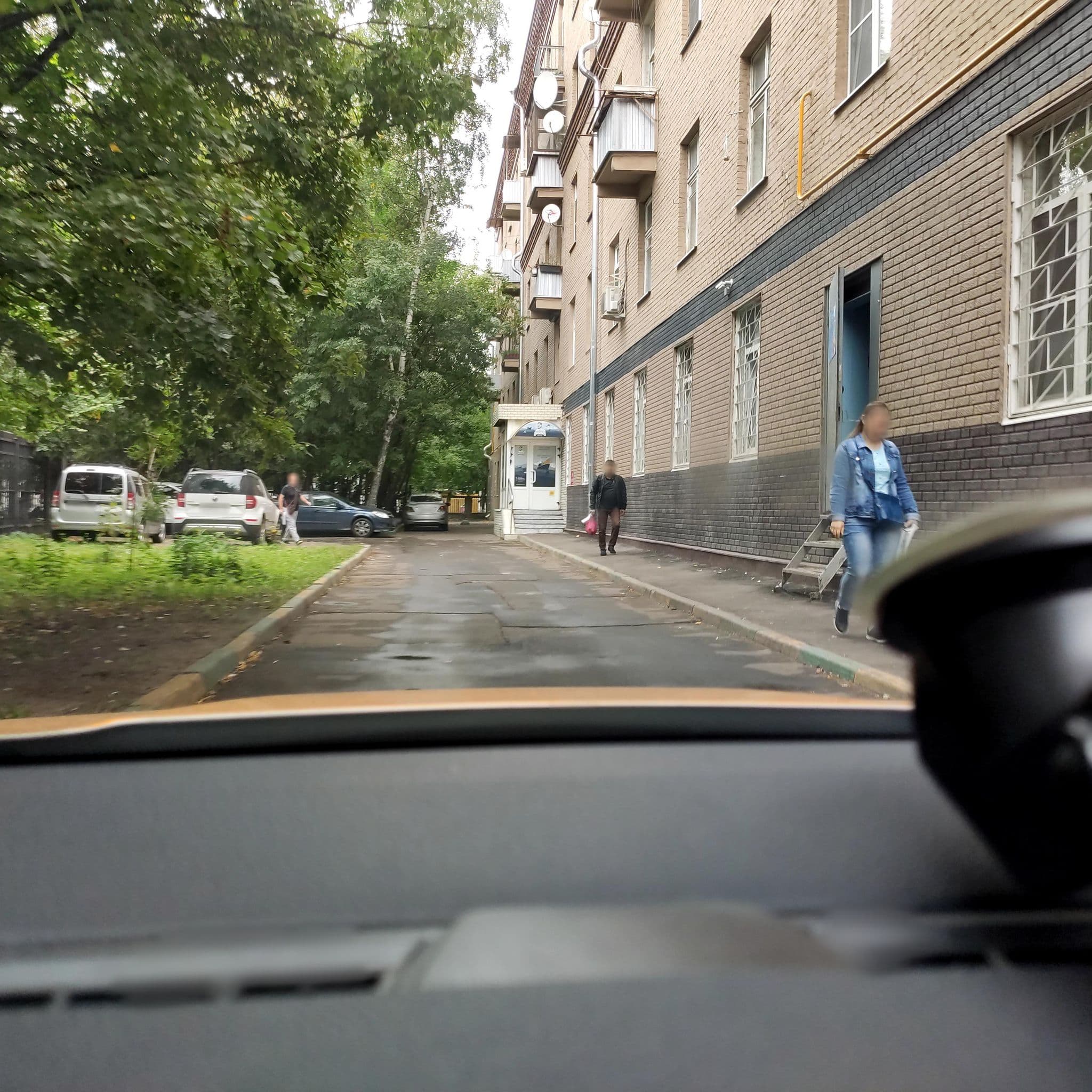 Street view near Хостел "ЧуксинЪ", Sokol — © phoneuploader (CC BY-SA · Mapillary)