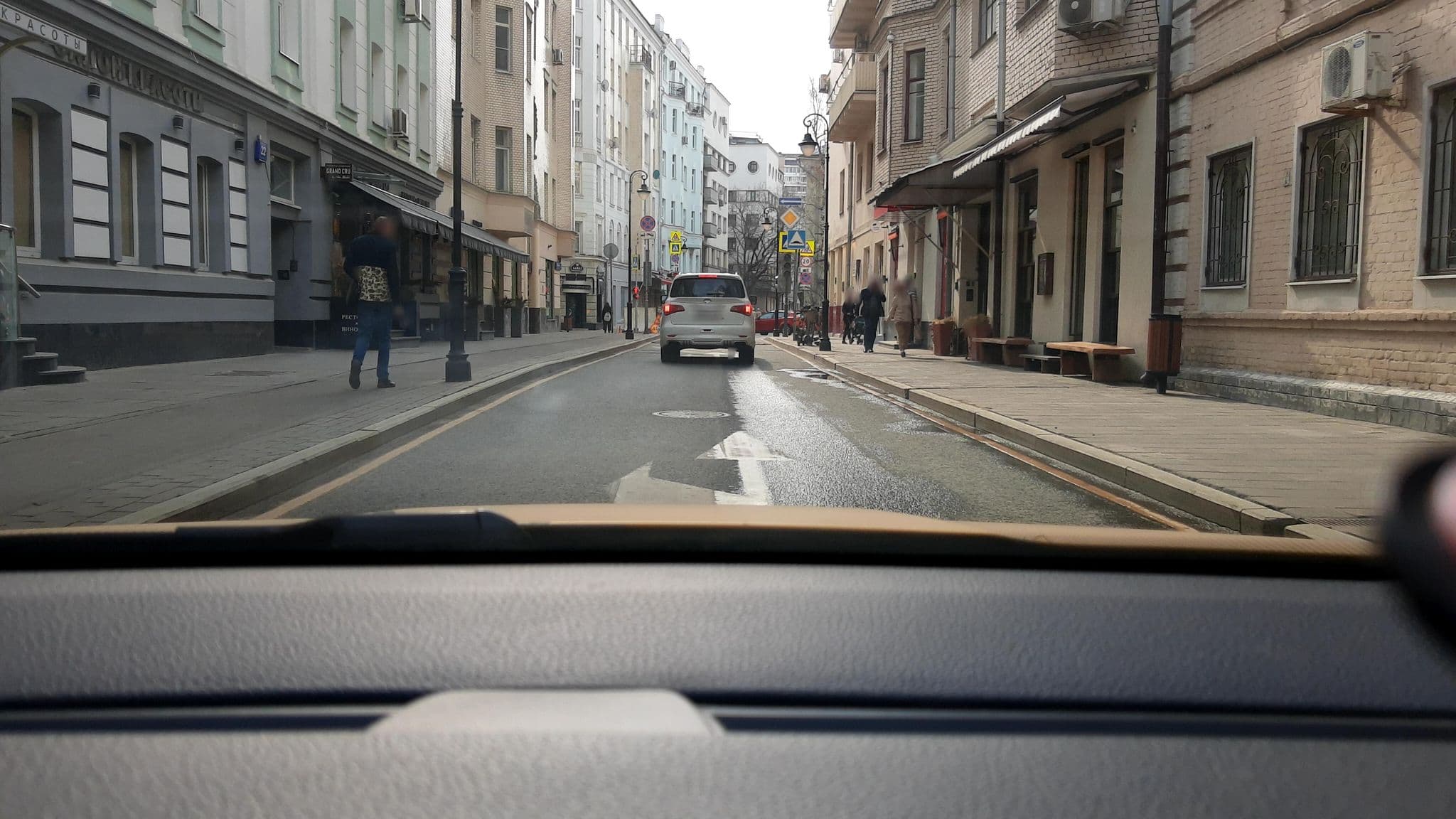 Street view near ВИЗИТ-МОСКВА, Moscow — © phoneuploader (CC BY-SA · Mapillary)