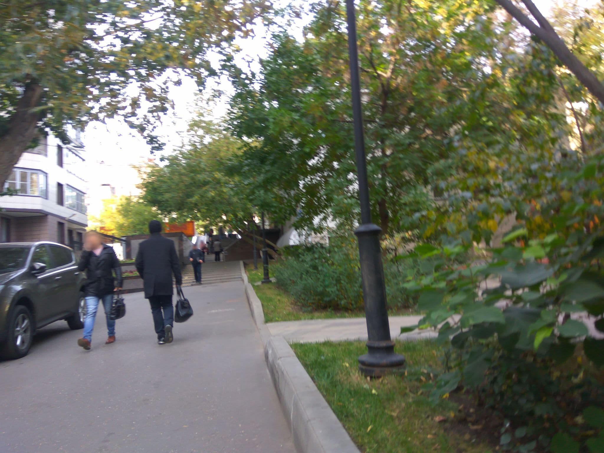 Street view near Мини-Гостиница "Уют На Цветном", Moscow — © trolleway (CC BY-SA · Mapillary)