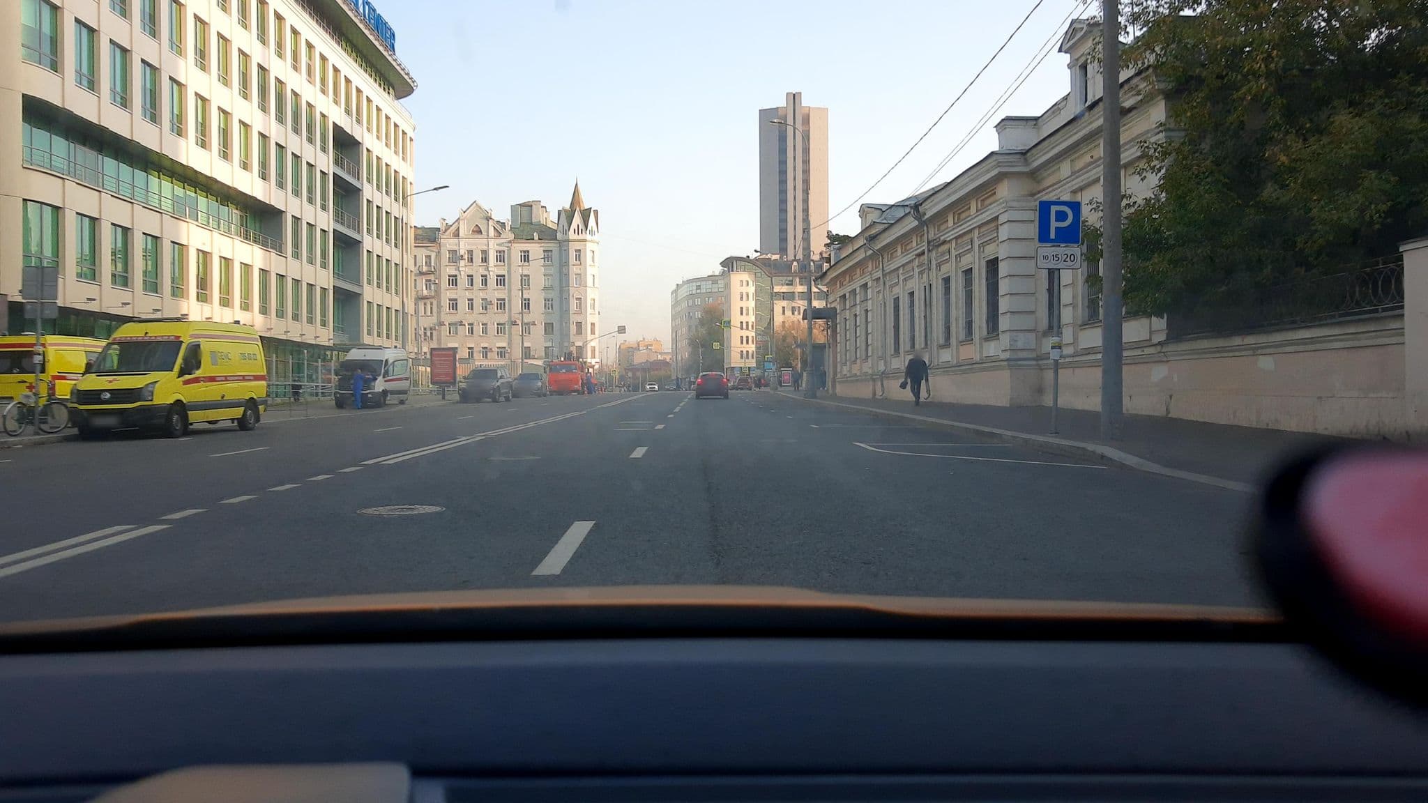 Street view near Sunflower Avenue, Moscow — © phoneuploader (CC BY-SA · Mapillary)