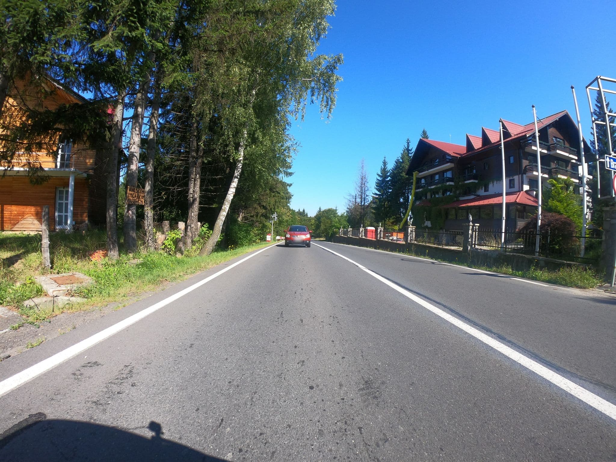 Street view near Heraldic Club, Cristian — © eneerhut (CC BY-SA · Mapillary)
