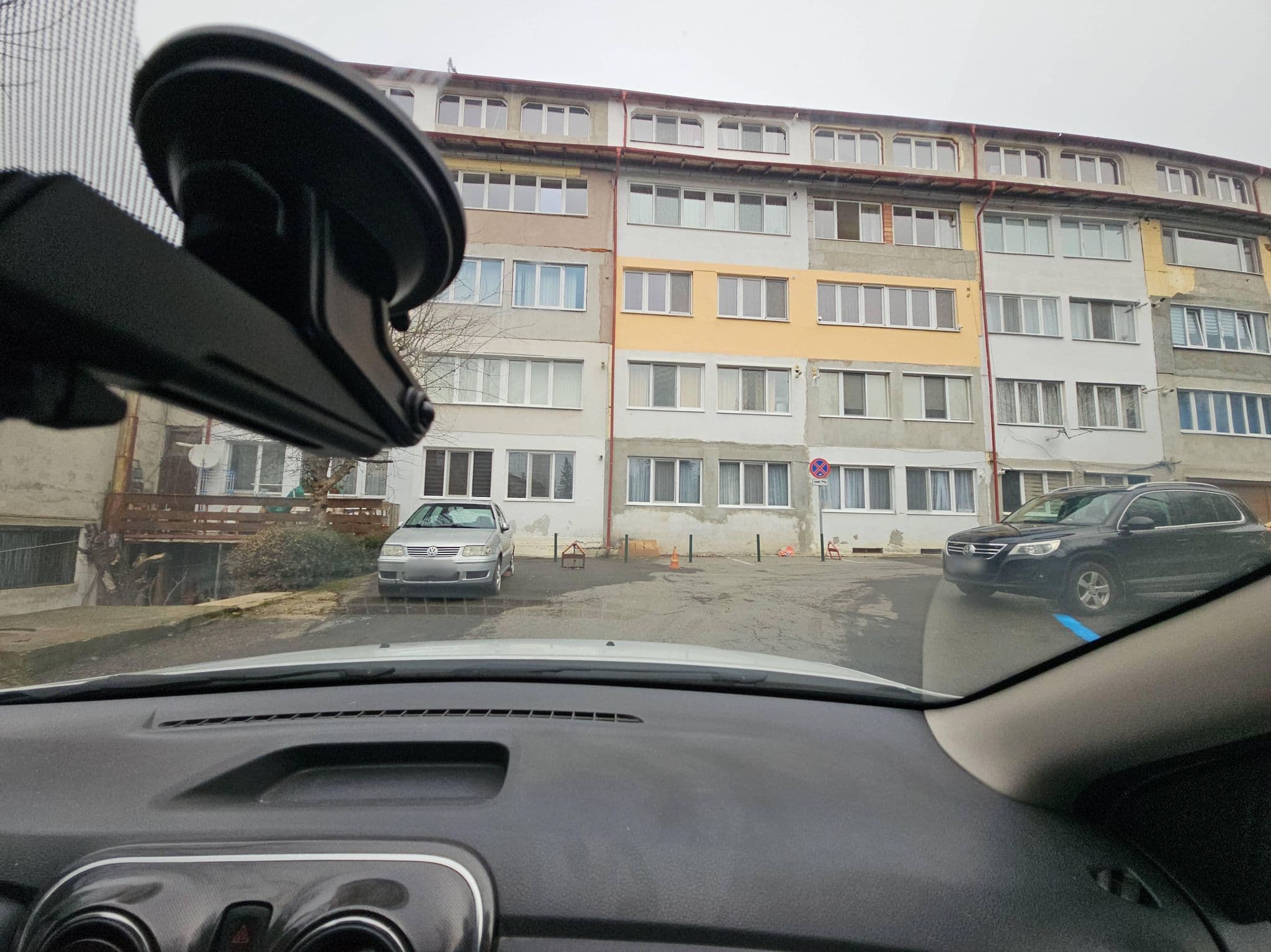 Street view near Hotel Ewelyn, Braşov
