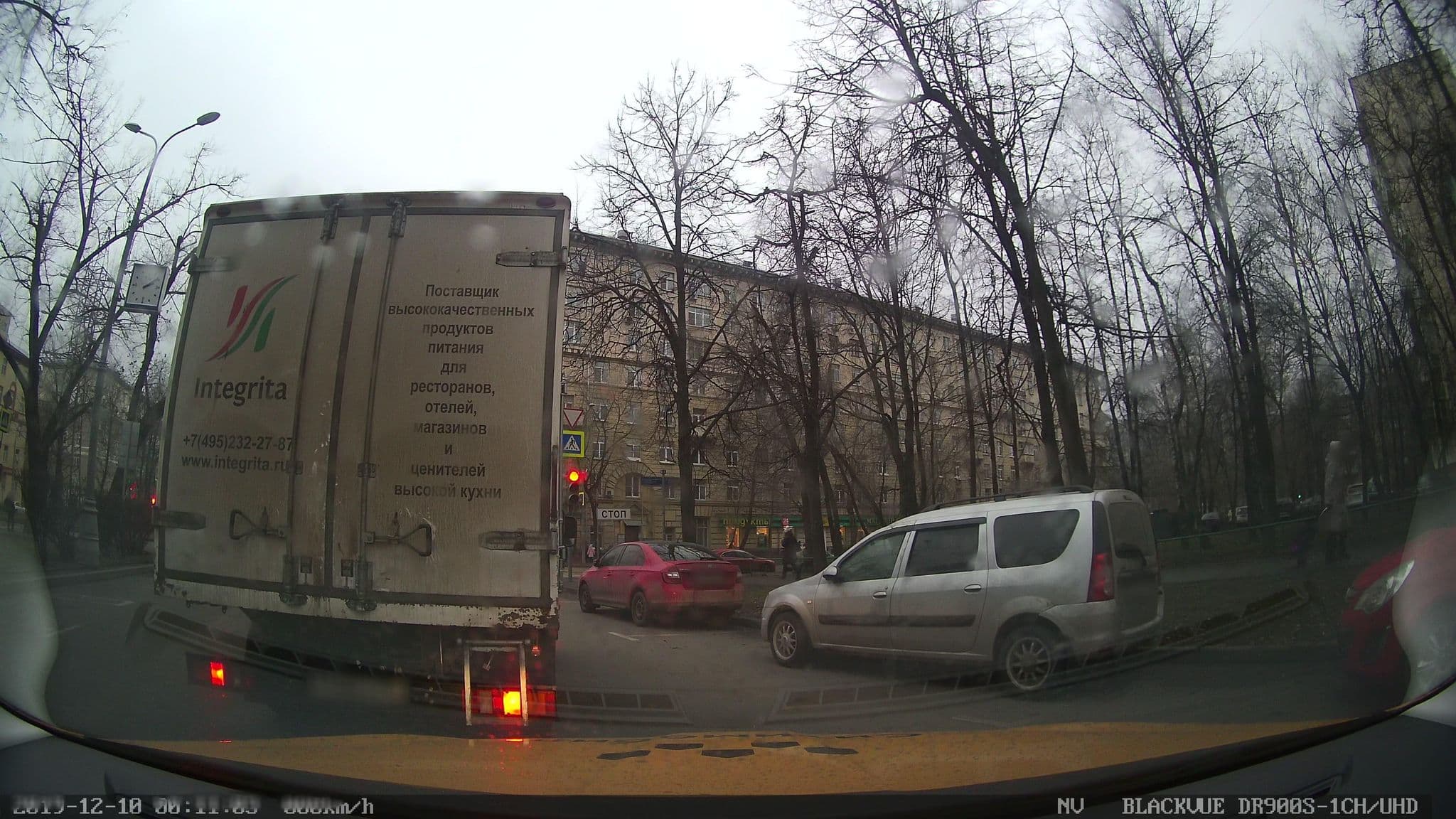 Street view near Гостиница ВВЦ-ВДНХ, Rostokino — © city_admin (CC BY-SA · Mapillary)
