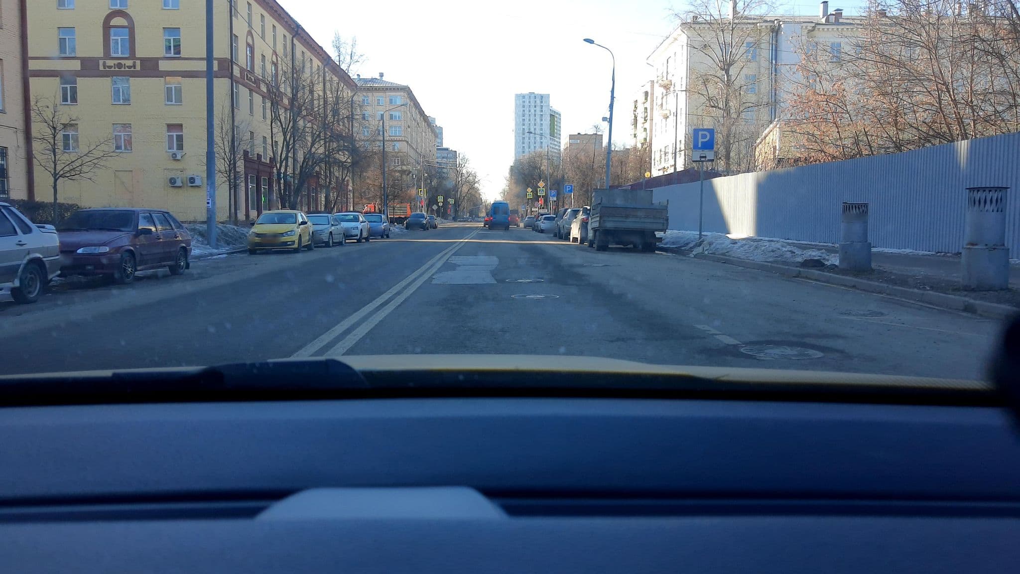 Street view near Ярославская, Rostokino — © phoneuploader (CC BY-SA · Mapillary)