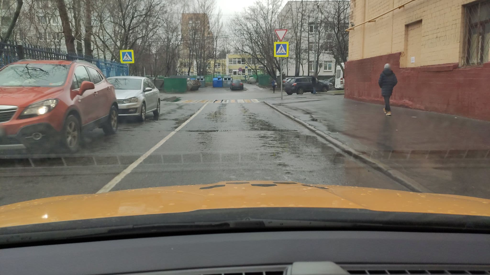 Street view near Наквартире - Метро Алексеевская, Sokol’niki — © phoneuploader (CC BY-SA · Mapillary)