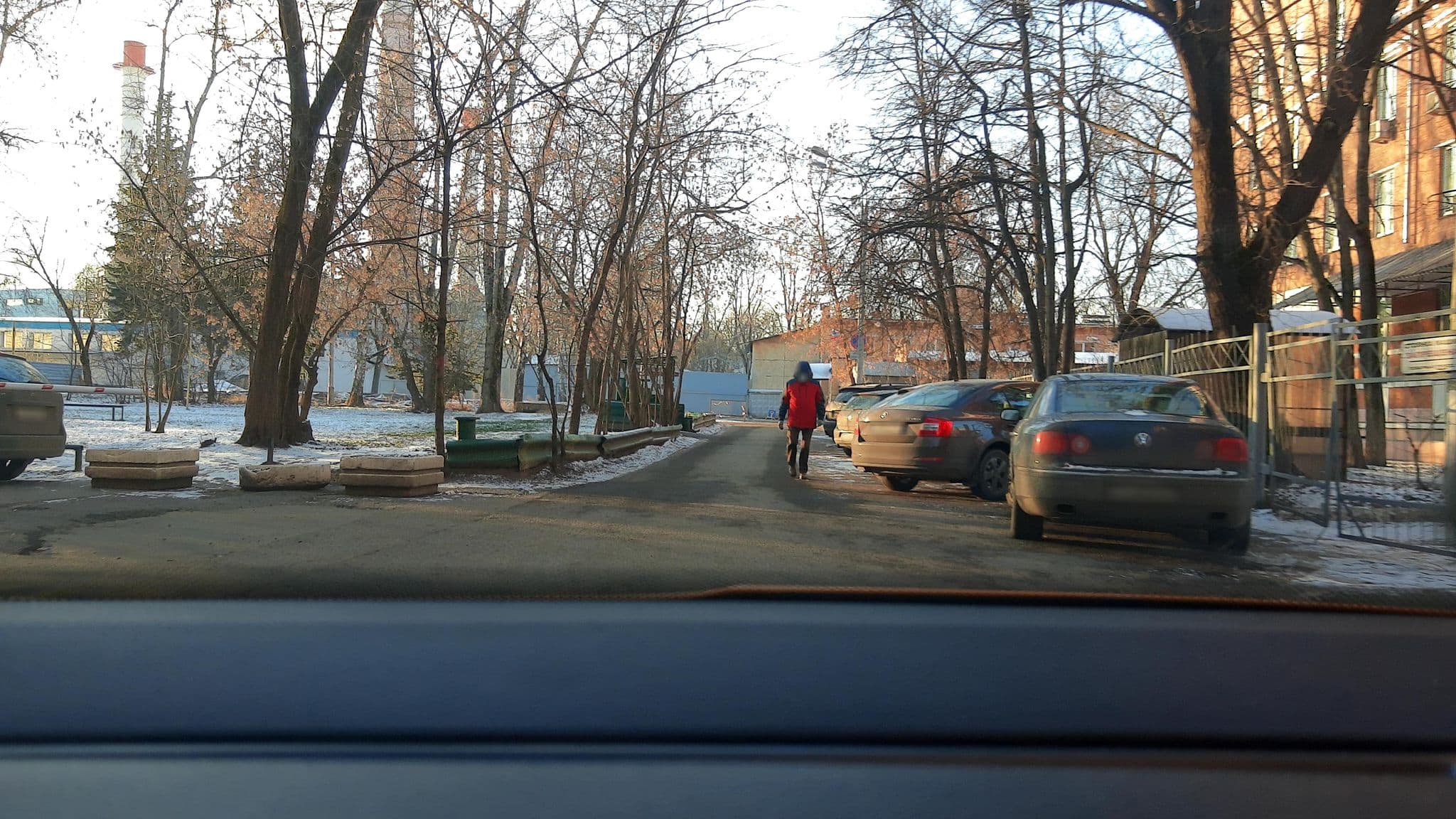 Street view near БИЗНЕС ОТЕЛЬ, Ostankinskiy — © phoneuploader (CC BY-SA · Mapillary)