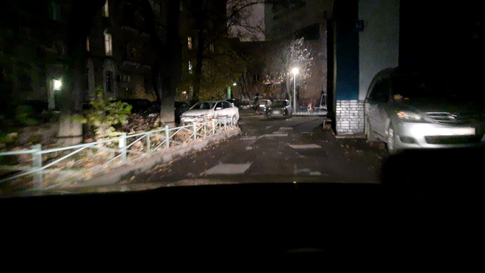 Street view near ПОДУШКИН НА ВДНХ, Sviblovo — © phoneuploader (CC BY-SA · Mapillary)