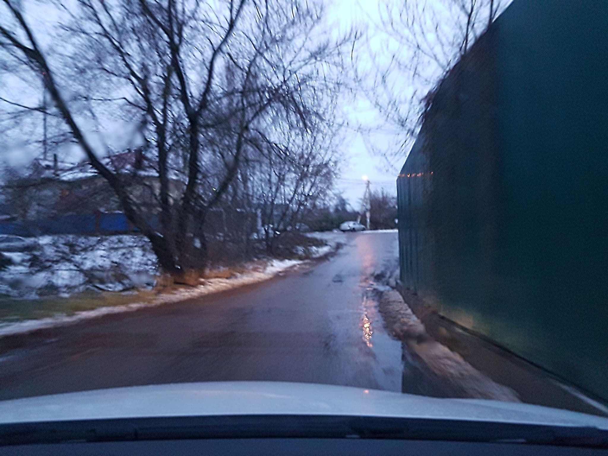 Street view near Загородный клуб-отель ЮНА LIFE, Sheremet’yevskiy — © kirikset (CC BY-SA · Mapillary)