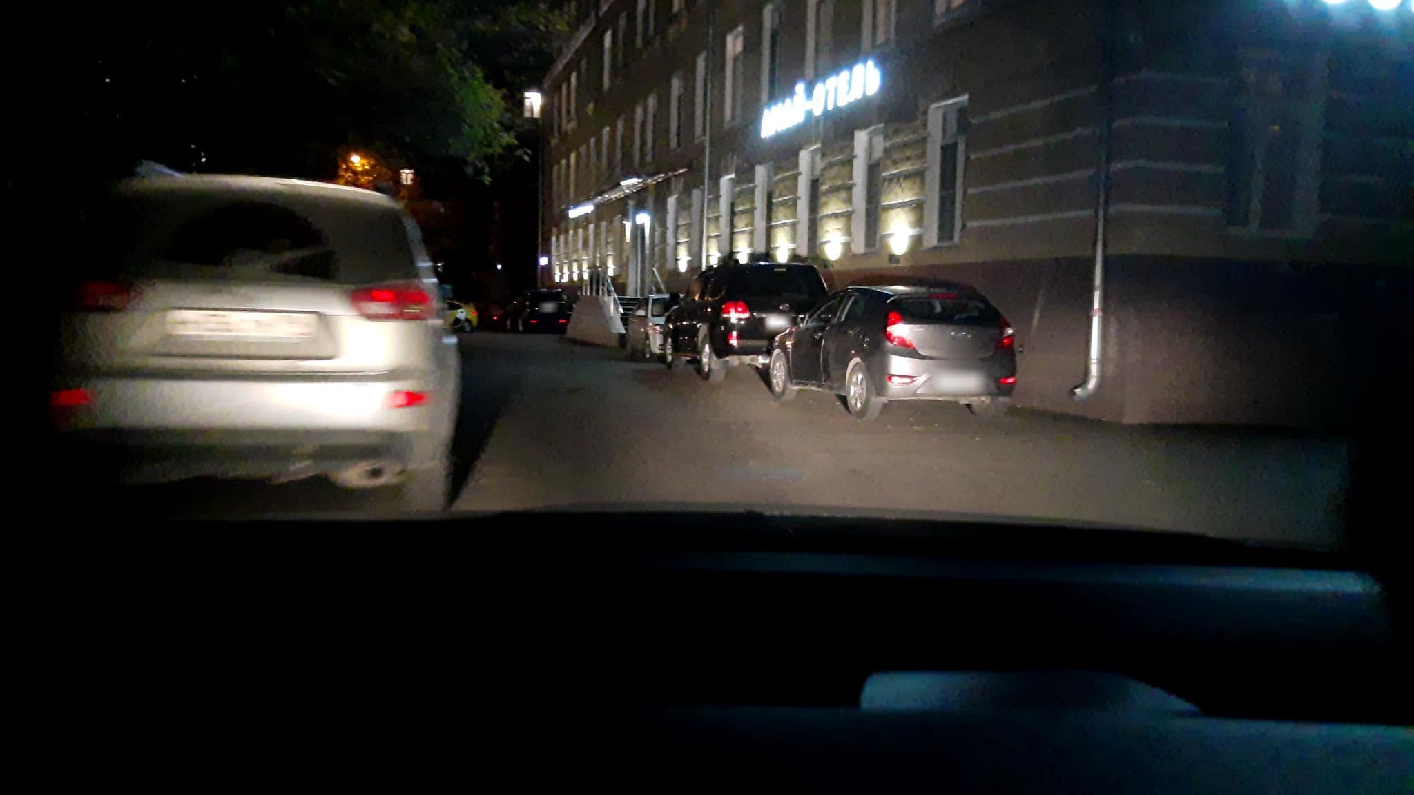 Street view near Амай-отель на Первомайской, Izmaylovo — © phoneuploader (CC BY-SA · Mapillary)
