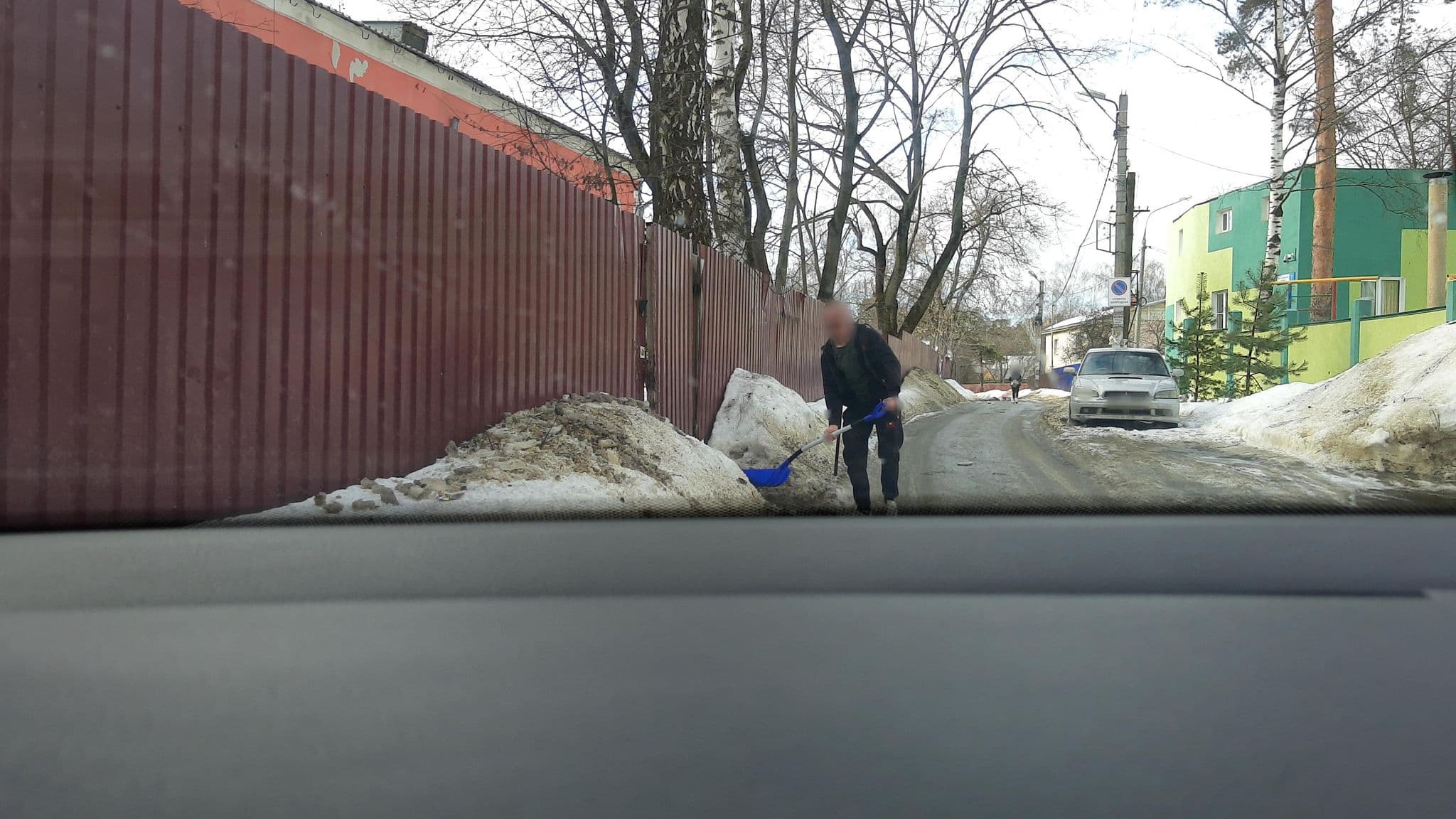 Street view near Общежитие Специалист, Druzhba — © phoneuploader (CC BY-SA · Mapillary)