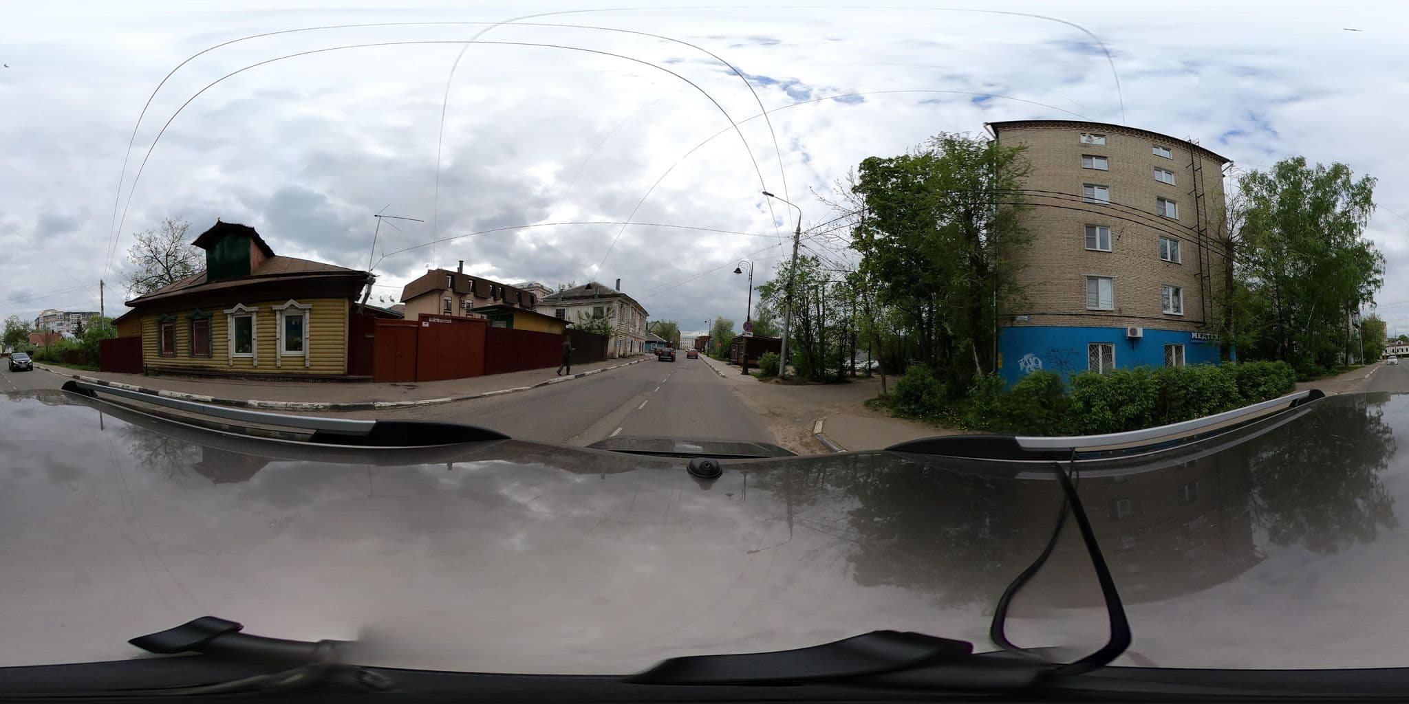 Street view near Гостиница Владимирская, Sergiyev Posad — © investbalashiha (CC BY-SA · Mapillary)
