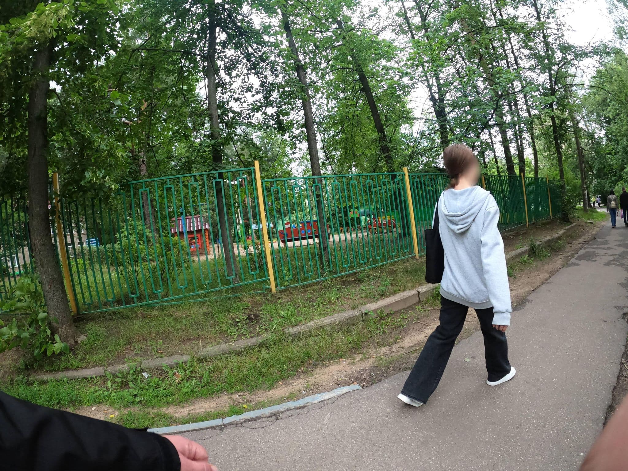Street view near Apartment Sovetskiy, Chkalovskiy — © trolleway (CC BY-SA · Mapillary)