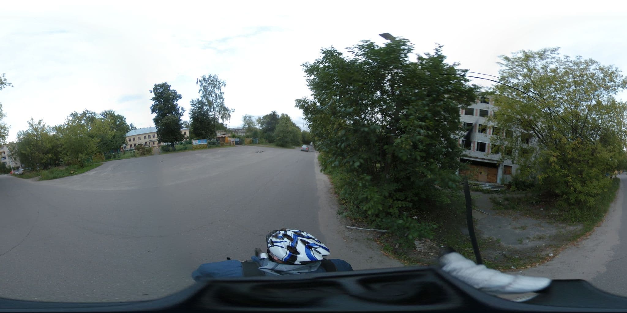 Street view near ПРОФЕССИОНАЛЬНО-ТЕХНИЧЕСКОЕ УЧИЛИЩЕ # 16 ОБЩЕЖИТИЕ, Elektrostal’ — © trolleway (CC BY-SA · Mapillary)