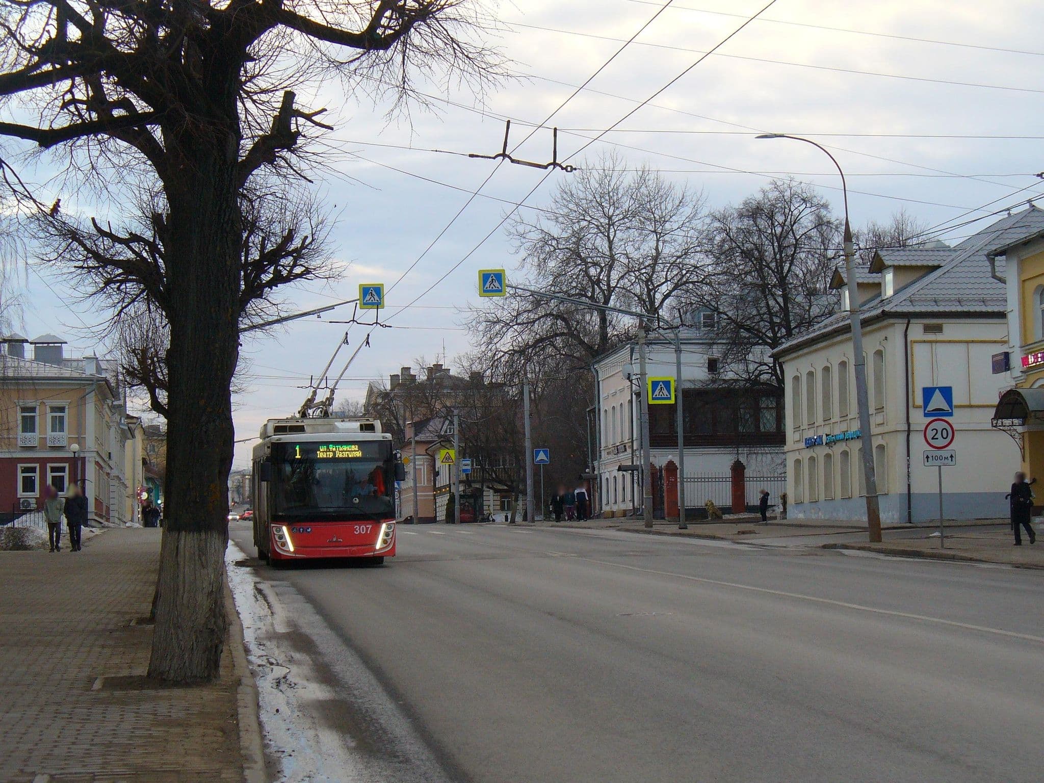 Street view near Эрлангенский Дом, Vladimir — © trolleway (CC BY-SA · Mapillary)