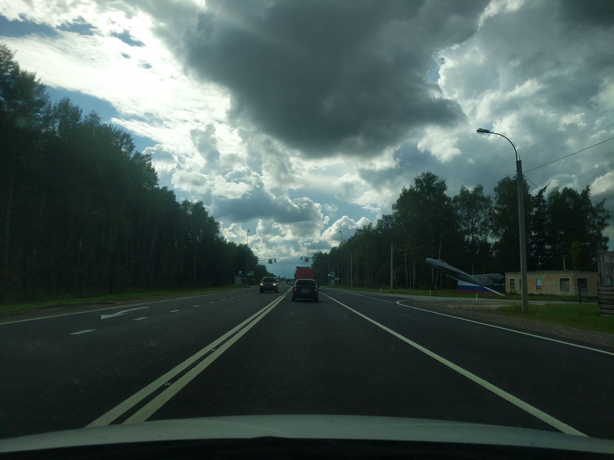 Street view near Астра парк-отель, Tunoshna — © argz (CC BY-SA · Mapillary)