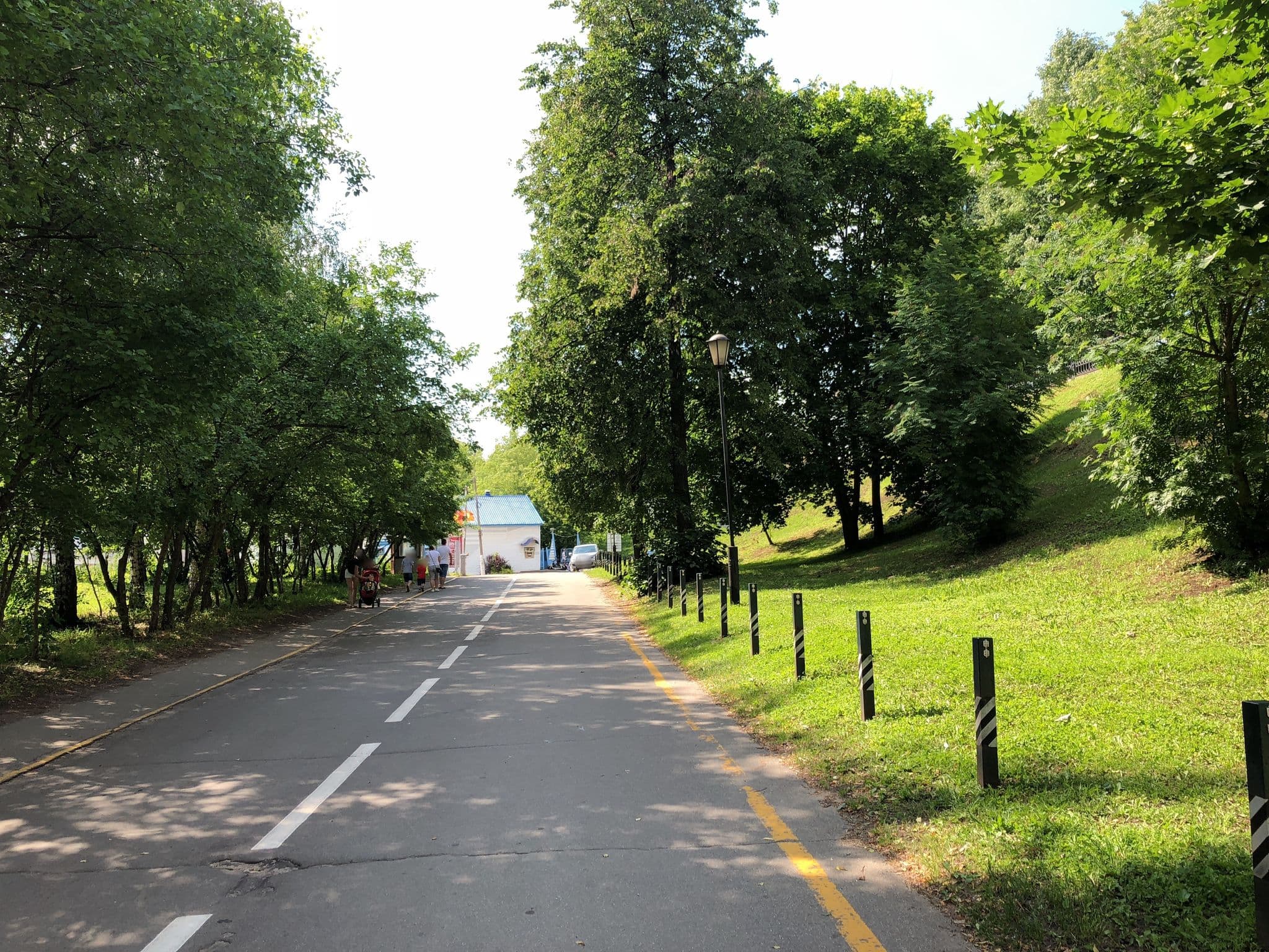 Street view near Отель Достоевский, Yaroslavl — © smsmr (CC BY-SA · Mapillary)