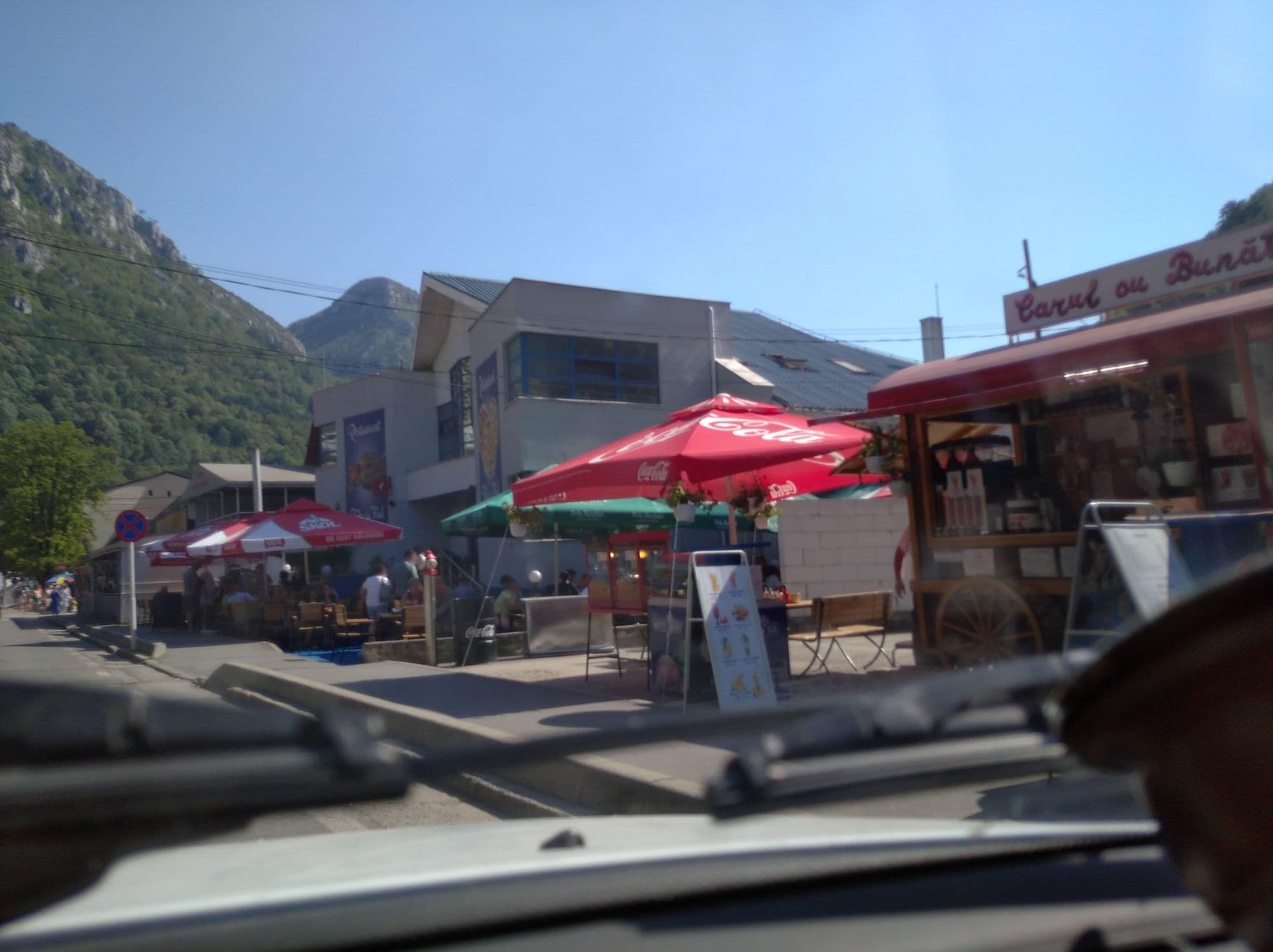 Street view near Pinul Negru, Băile Herculane — © grozsa11 (CC BY-SA · Mapillary)