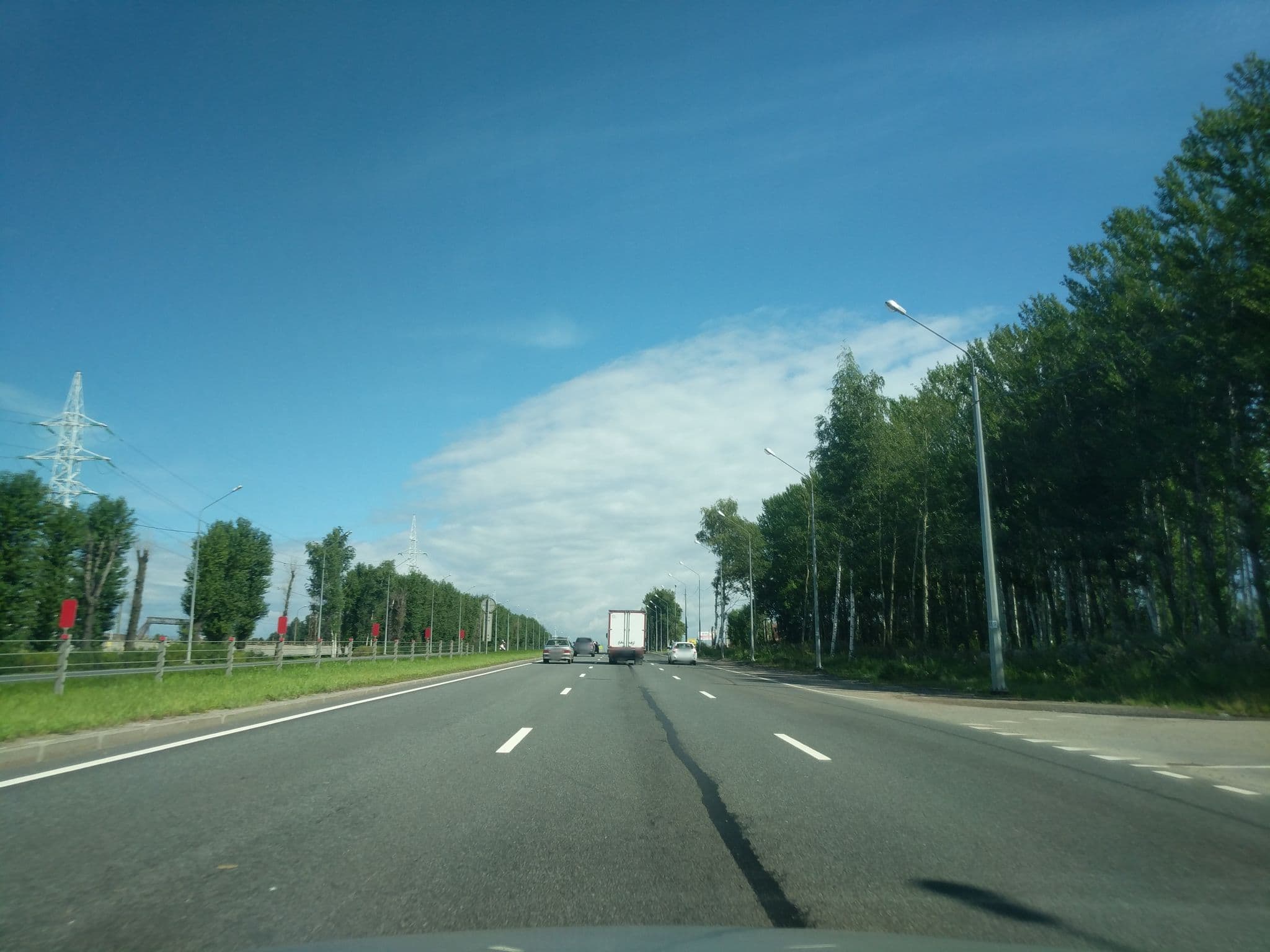 Street view near Гостинница "Друг", Krasnyye Tkachi — © argz (CC BY-SA · Mapillary)