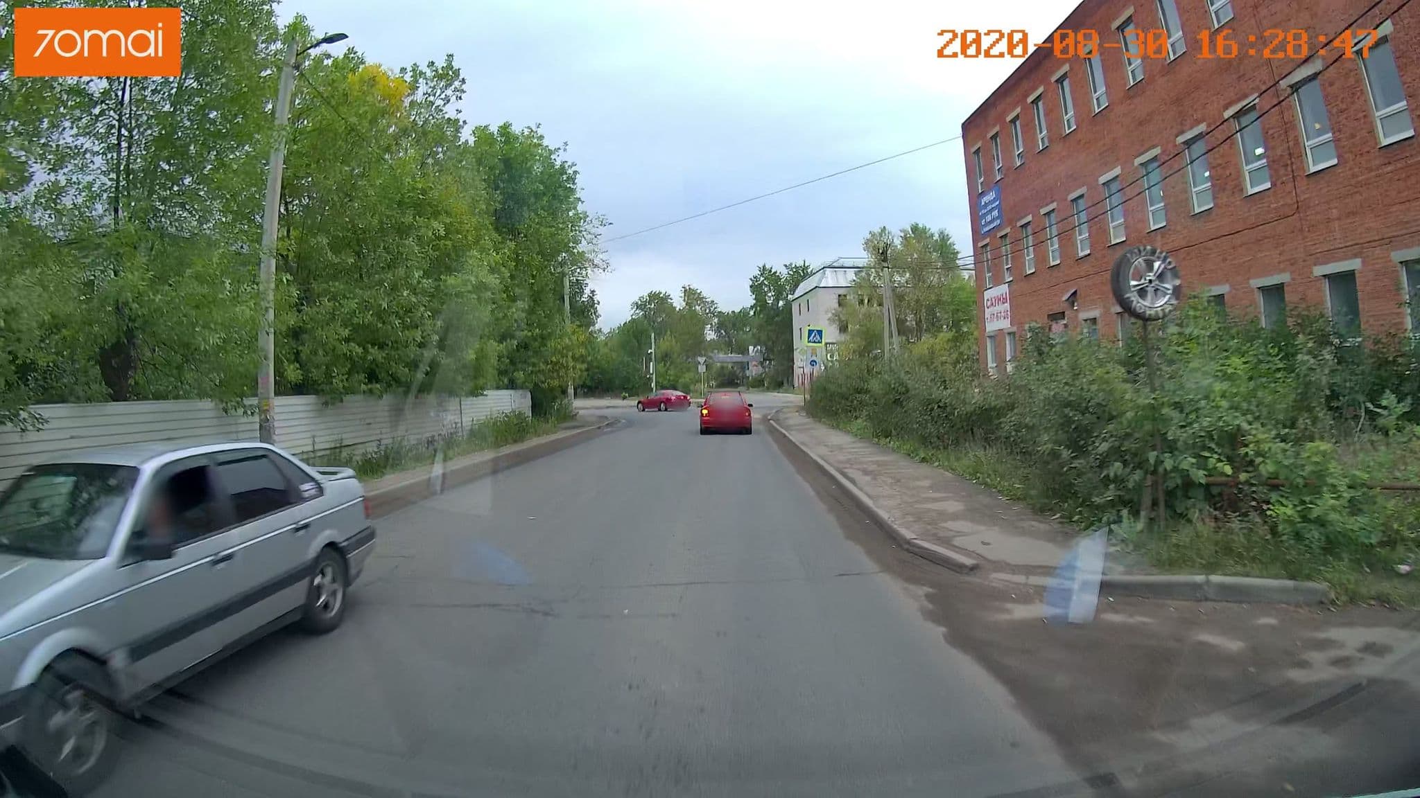 Street view near Отель Вознесенскъ, Ivanovo — © a525ao37 (CC BY-SA · Mapillary)