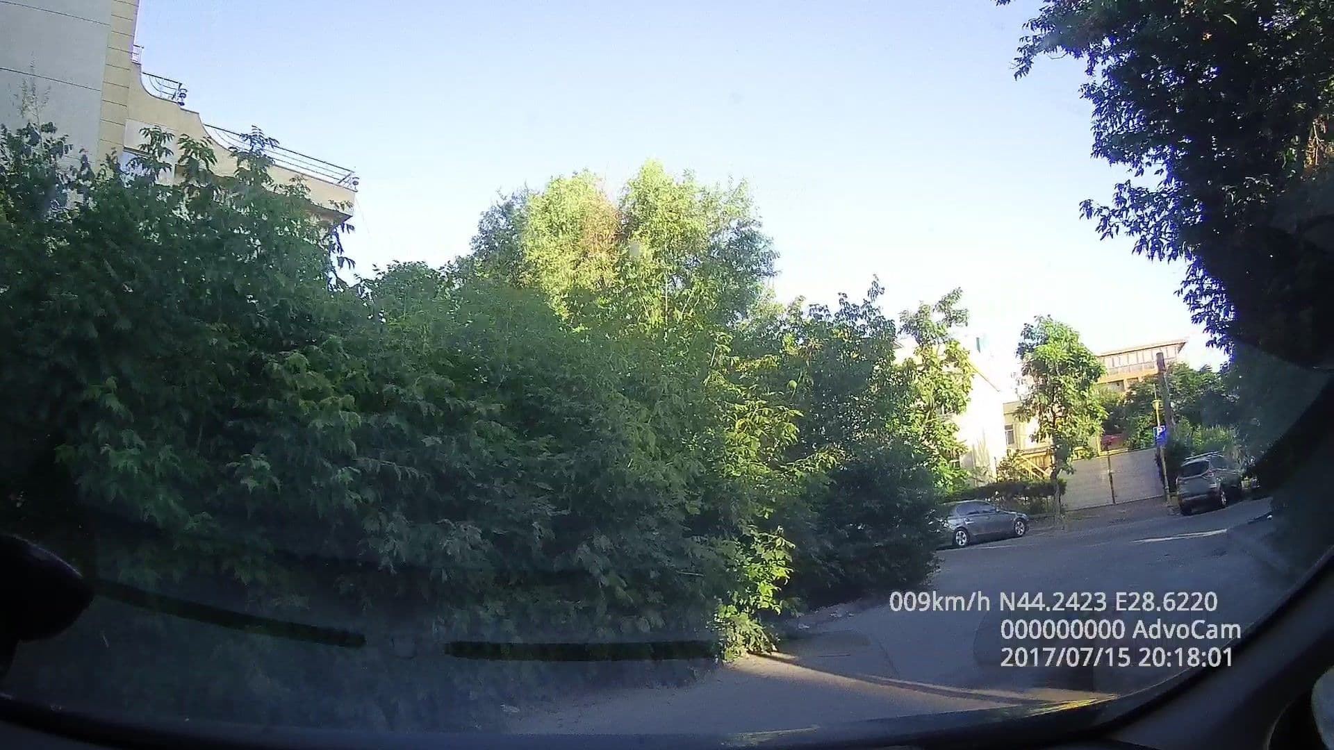 Street view near Vila Vera, Palazu Mare — © tavi (CC BY-SA · Mapillary)