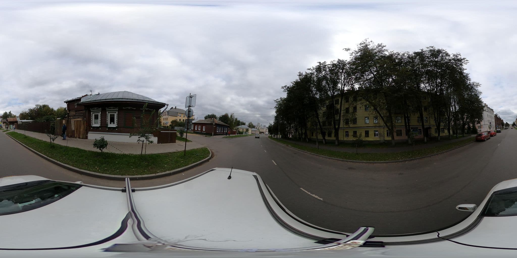 Street view near Гостевой "Дом На Сенном", Kostroma — © Kostroma360 (CC BY-SA · Mapillary)