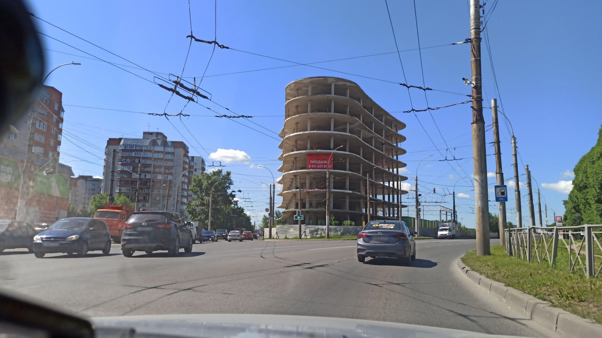 Street view near Гостиница «Милани», Vologda — © Eleferen (CC BY-SA · Mapillary)