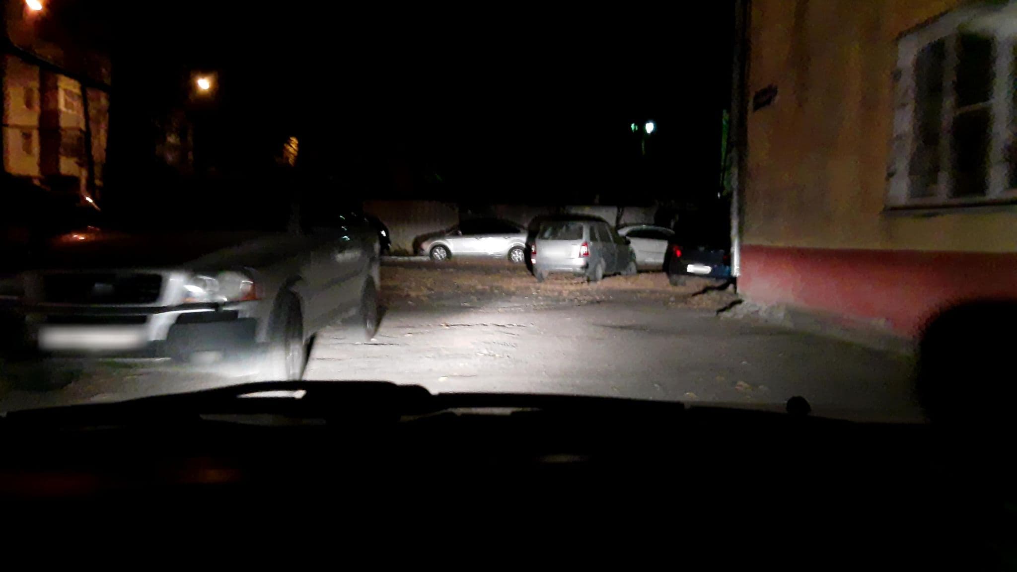 Street view near Гостиница Завода Сокол, Nizhniy Novgorod — © phoneuploader (CC BY-SA · Mapillary)
