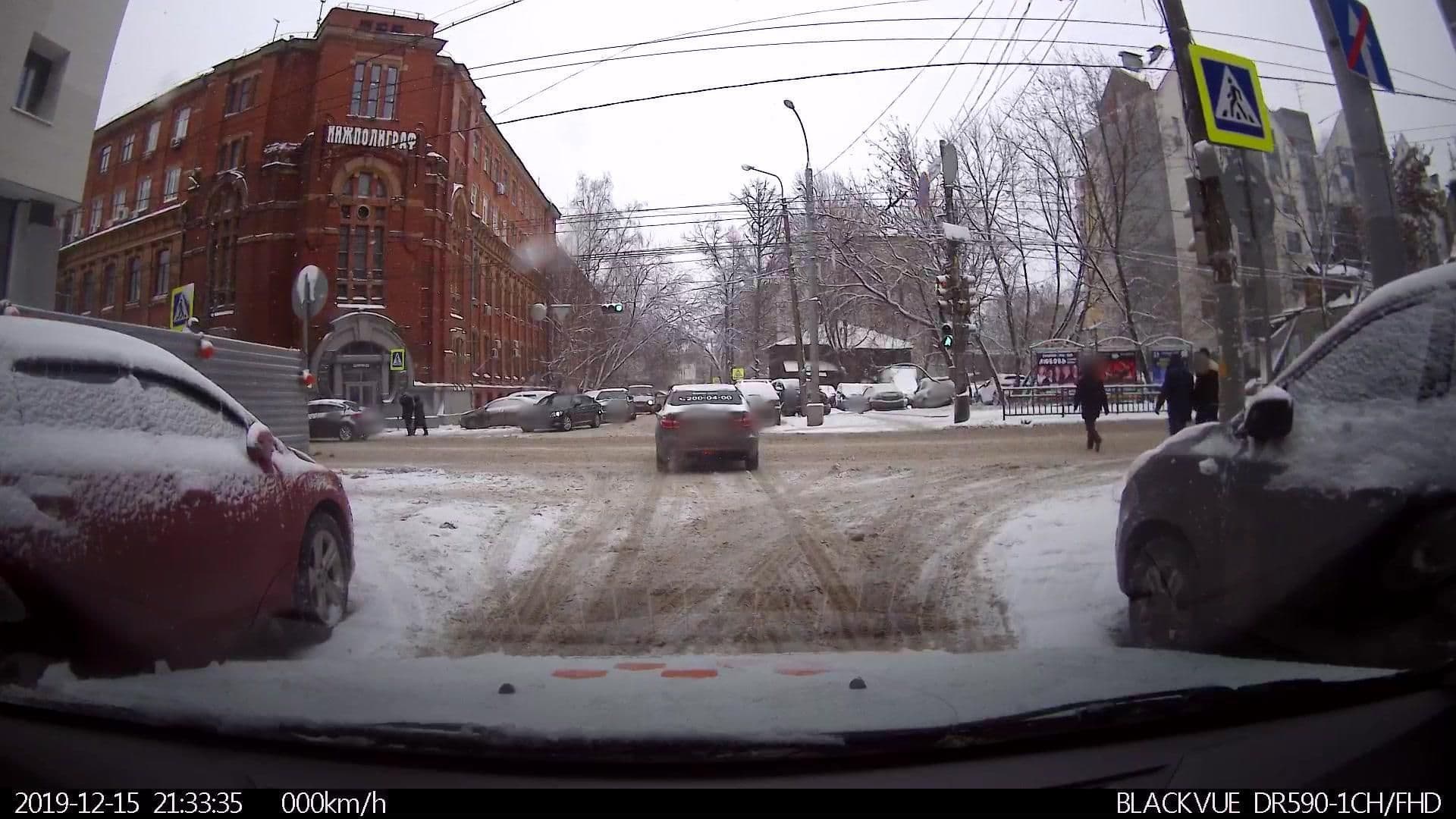 Street view near White House mini-hotel, Nizhniy Novgorod — © city_admin (CC BY-SA · Mapillary)