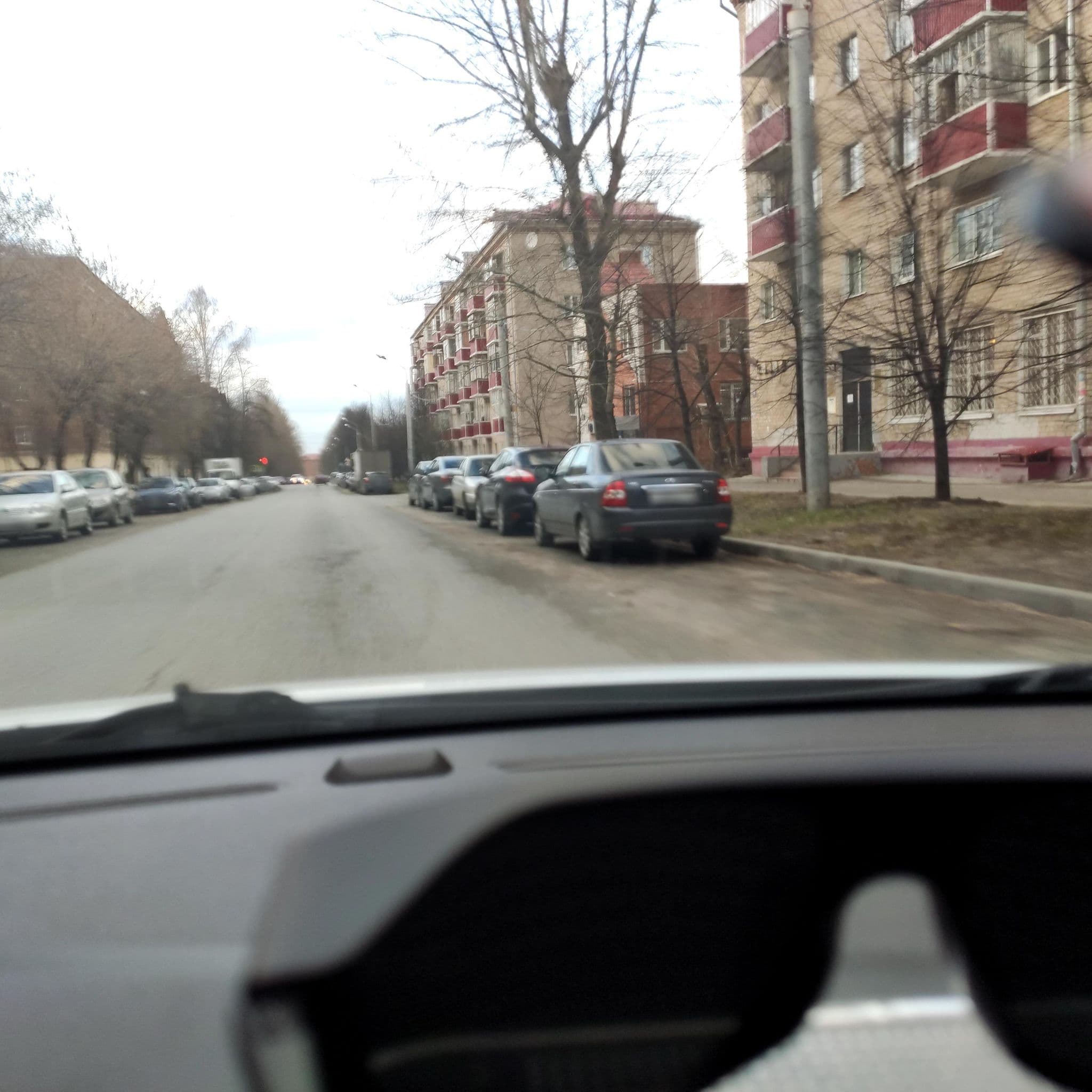 Street view near РЕГИНА ОТЕЛЬ, Kazan — © phoneuploader (CC BY-SA · Mapillary)