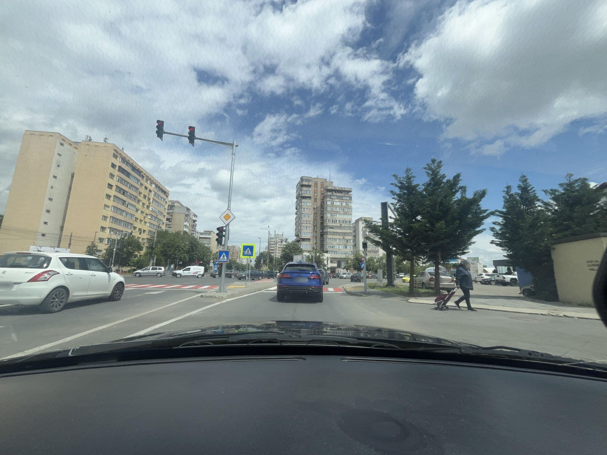 Street view near Complex Carol, Buzău — © oled13 (CC BY-SA · Mapillary)