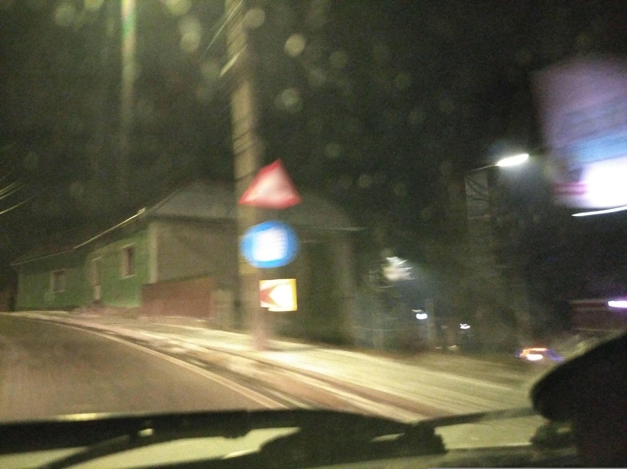 Street view near Vila Fenyő, Băile Tuşnad — © grozsa11 (CC BY-SA · Mapillary)
