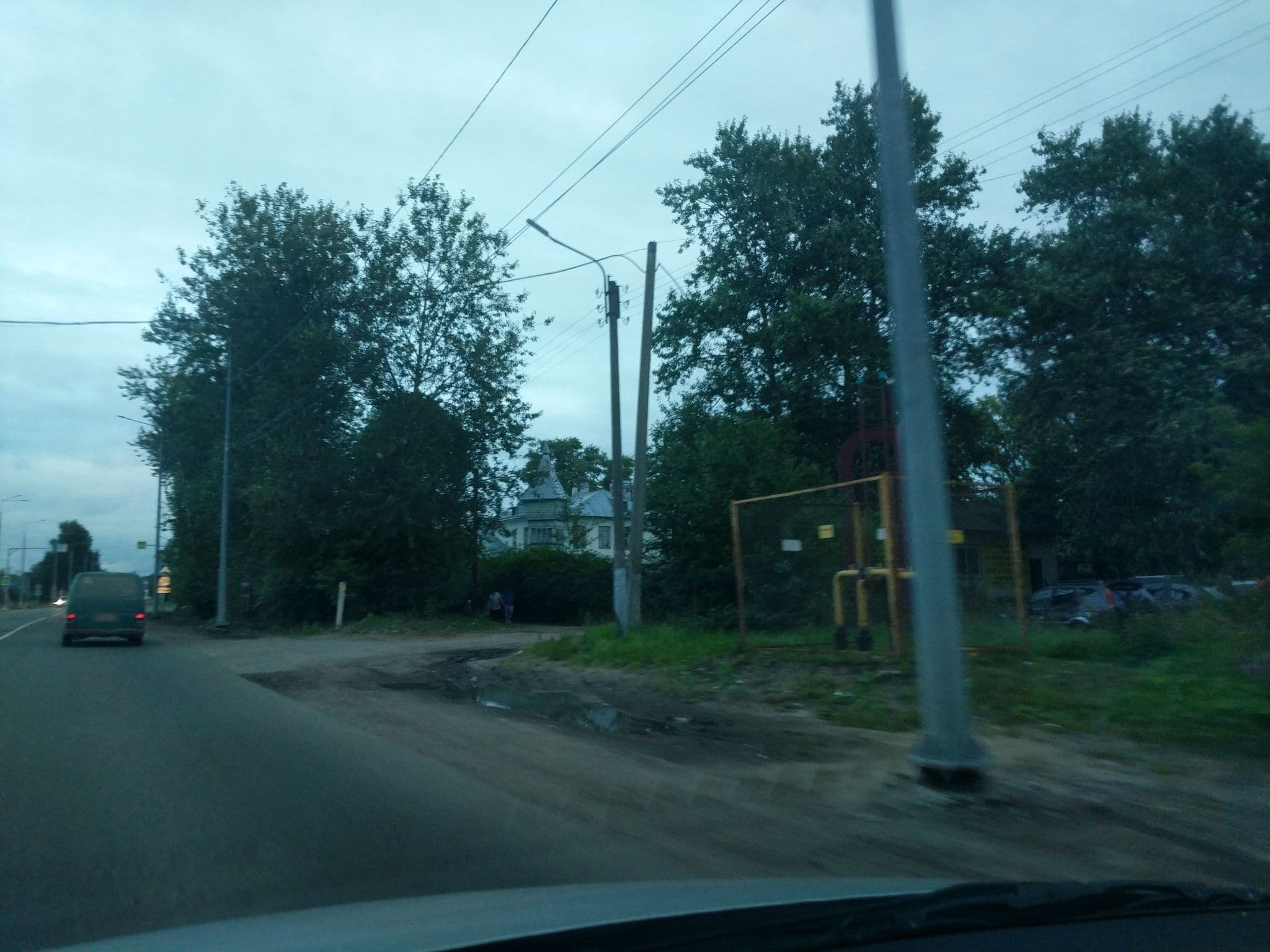Street view near Hotel Brooklyn, Kirov — © argz (CC BY-SA · Mapillary)