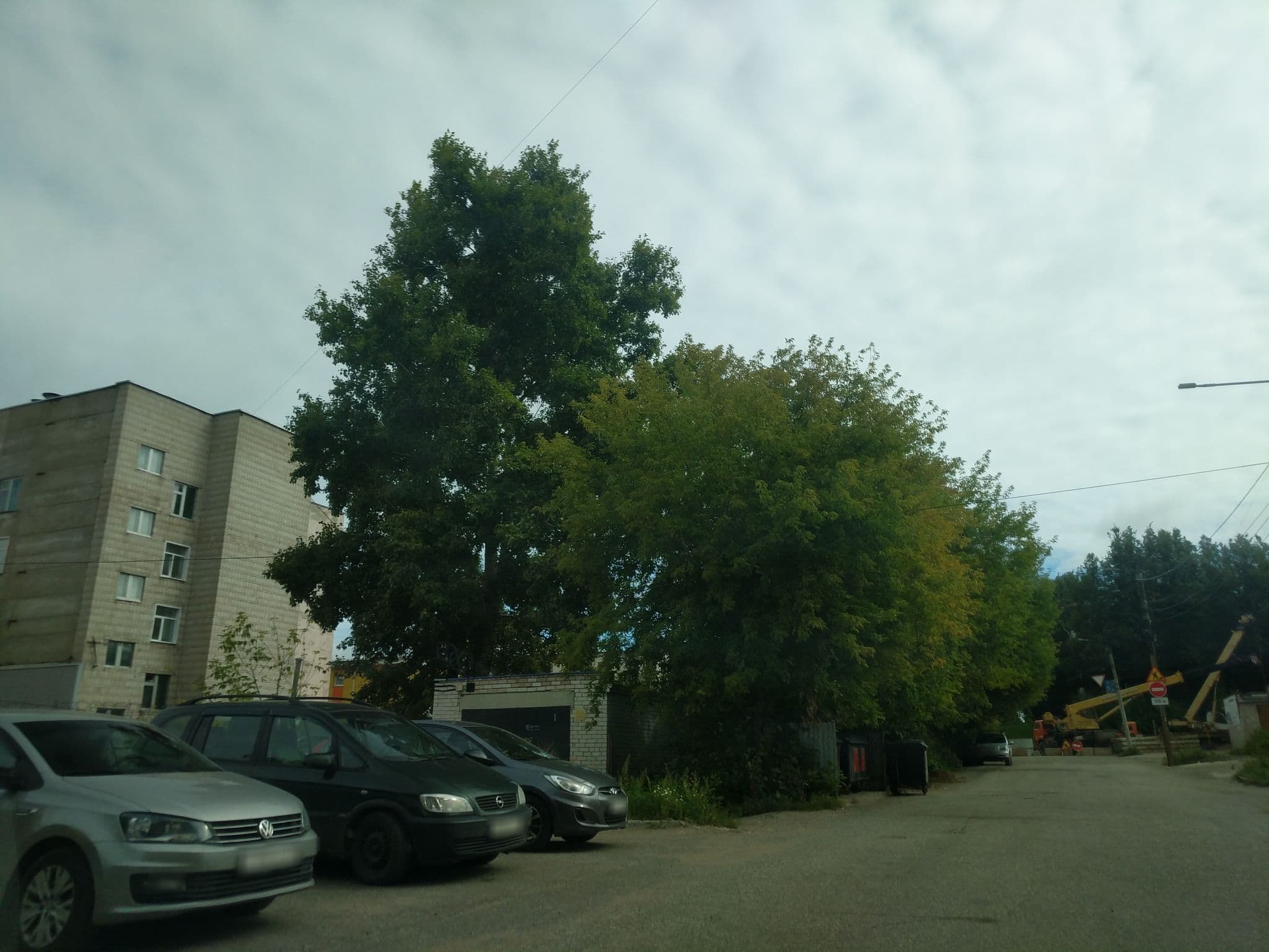 Street view near ГК "7 Холмов" / HC "7 Hills", Kirov — © argz (CC BY-SA · Mapillary)